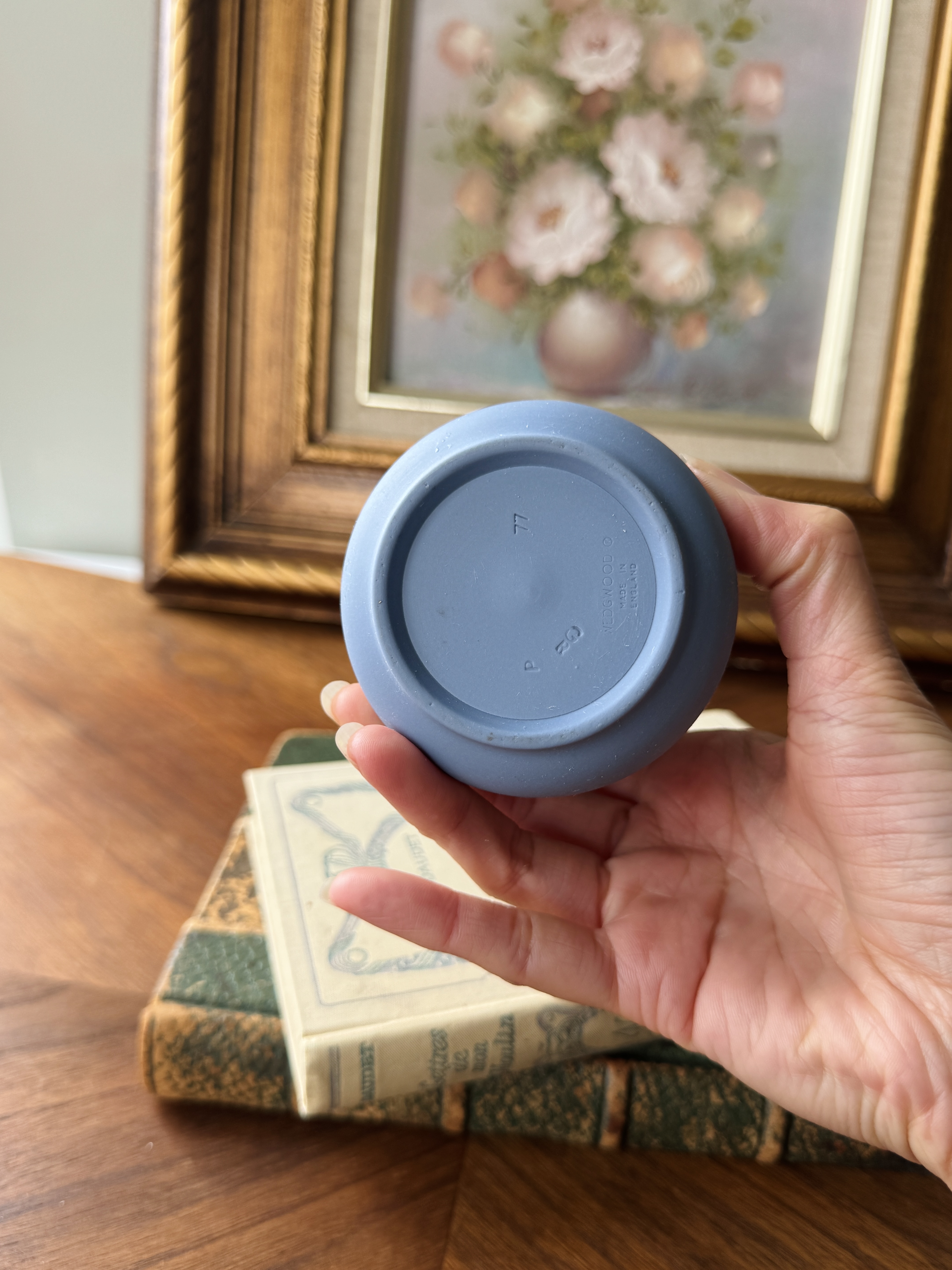 Vintage Wedgwood Blue Jasper Vase (MT2460)