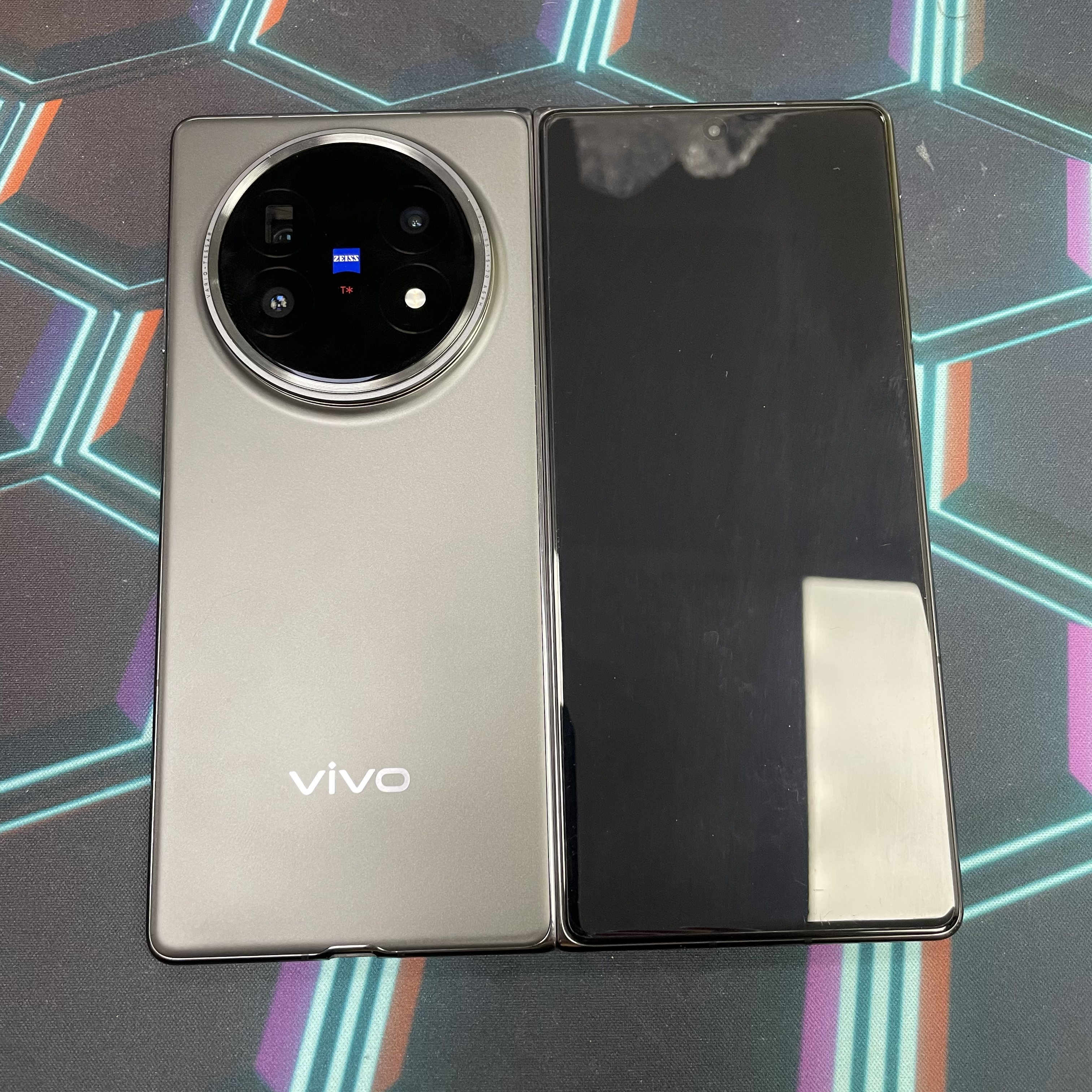 *7517 Vivo X Fold 5 勁靚機 16+512GB 黑色 black