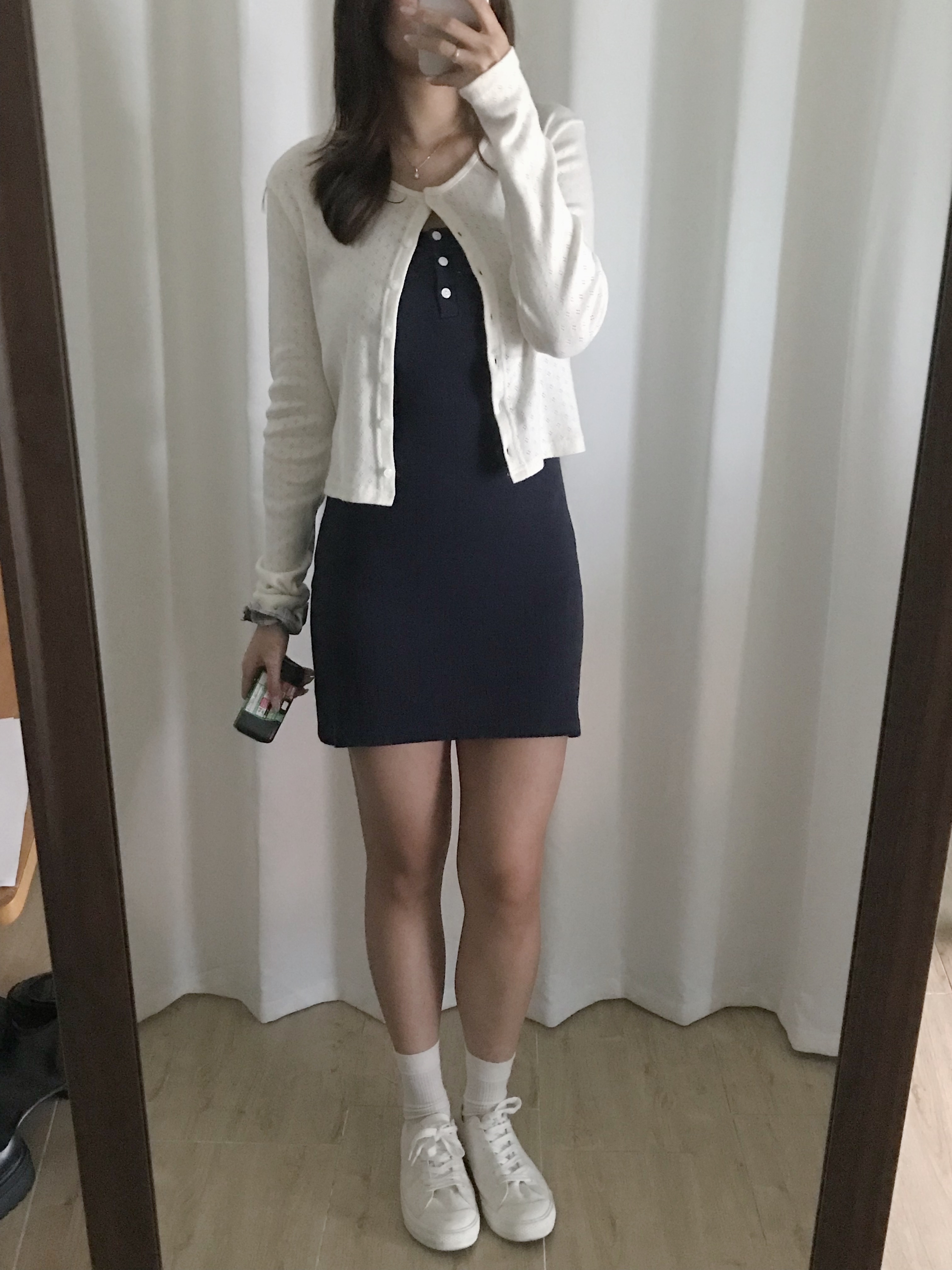 [顯身材!]簡約通花修身連身裙(三色入)