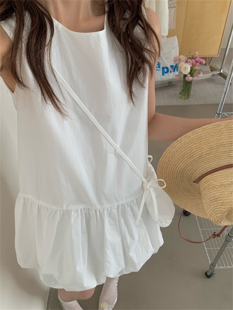 Agnes Puffy Dress free small crossbody bag 韩系减龄甜美背心花苞连衣裙配送🎁同色包包 ( 3 colours )