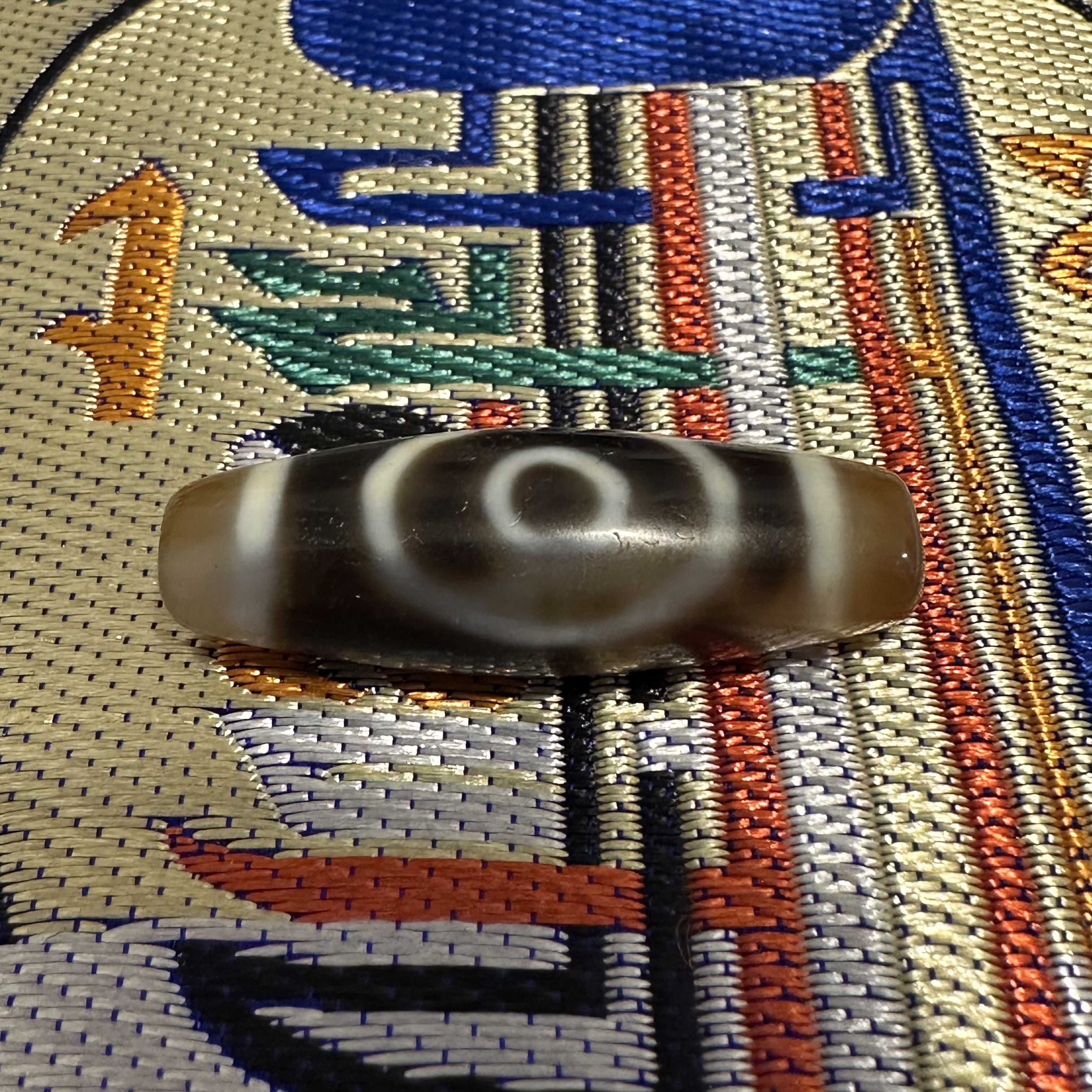 071844 天眼天珠、貫通穴 なから