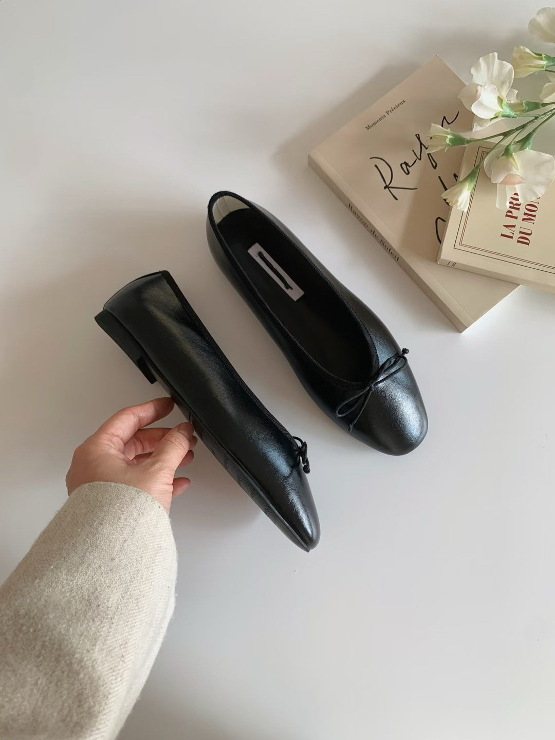 Ribbon ballet flat shoes