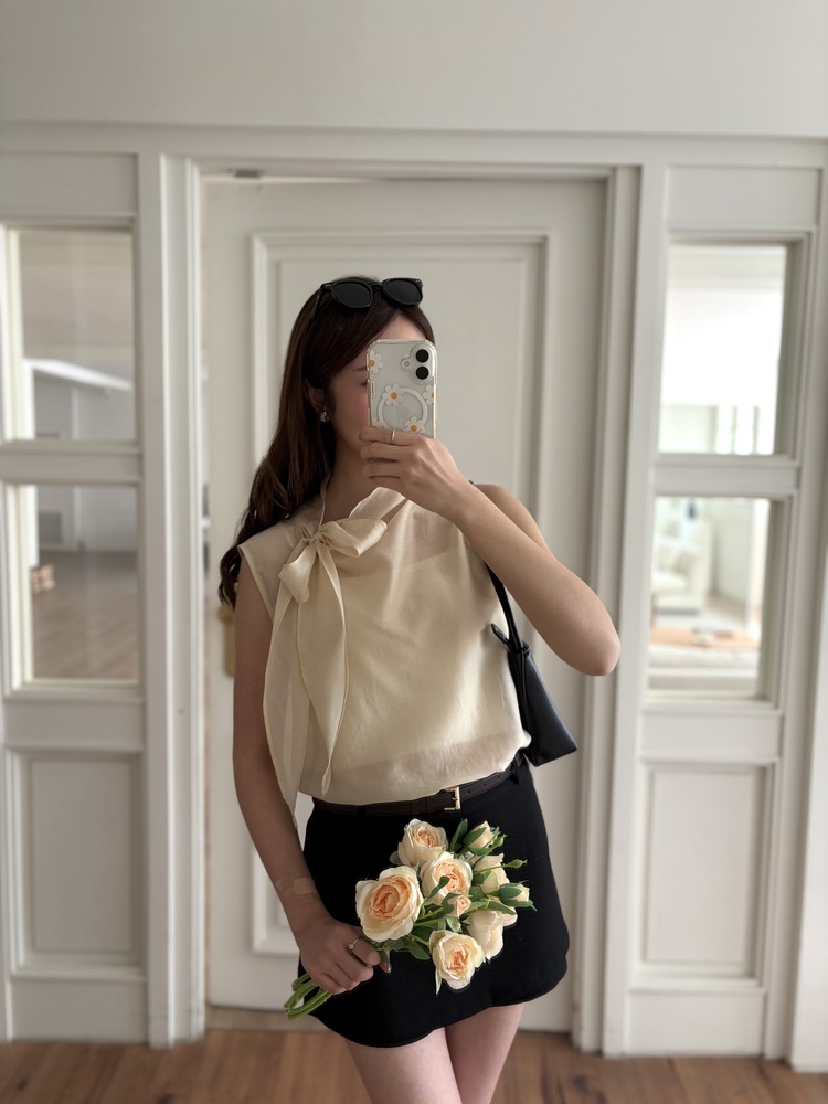 Sheer Tie-Neck Top (Cream)