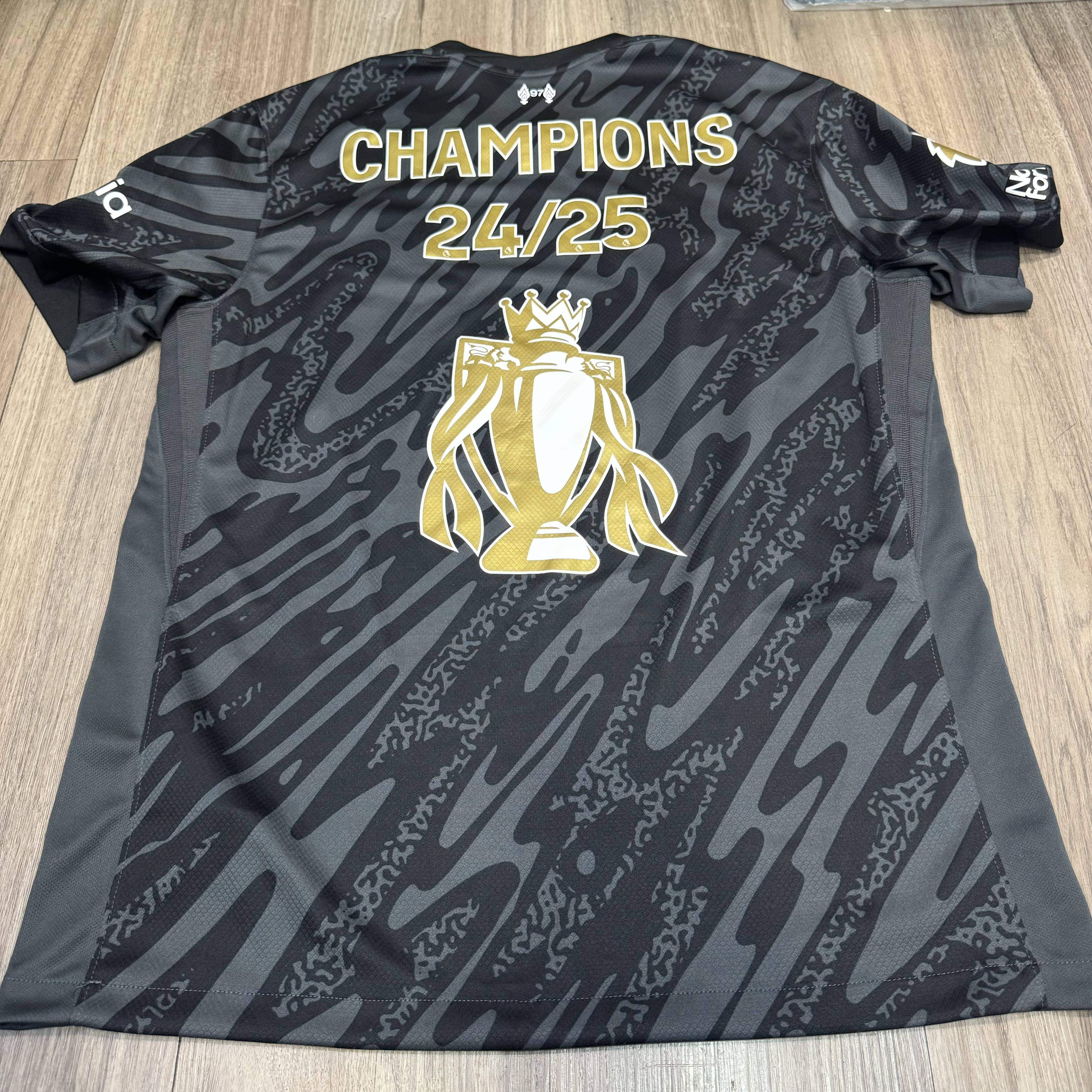 Liverpool 24/25 Premier League Winners Trophy Edition