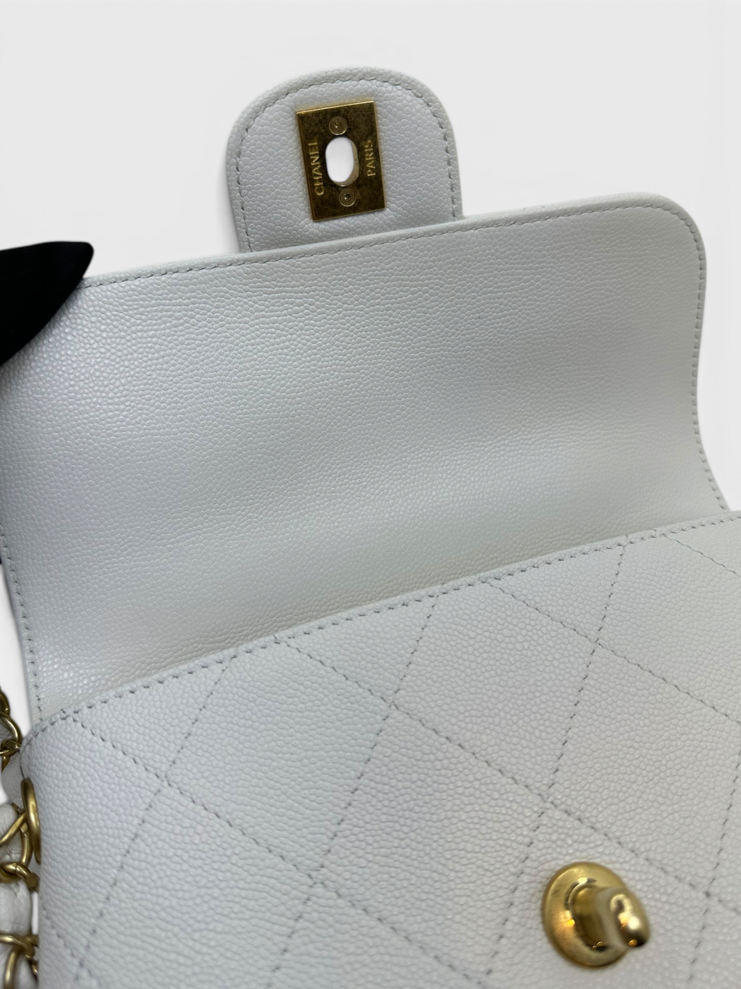 Pre-Owned CHANEL 25K Mini Top Handle Flap Bag / Product Code: K090405