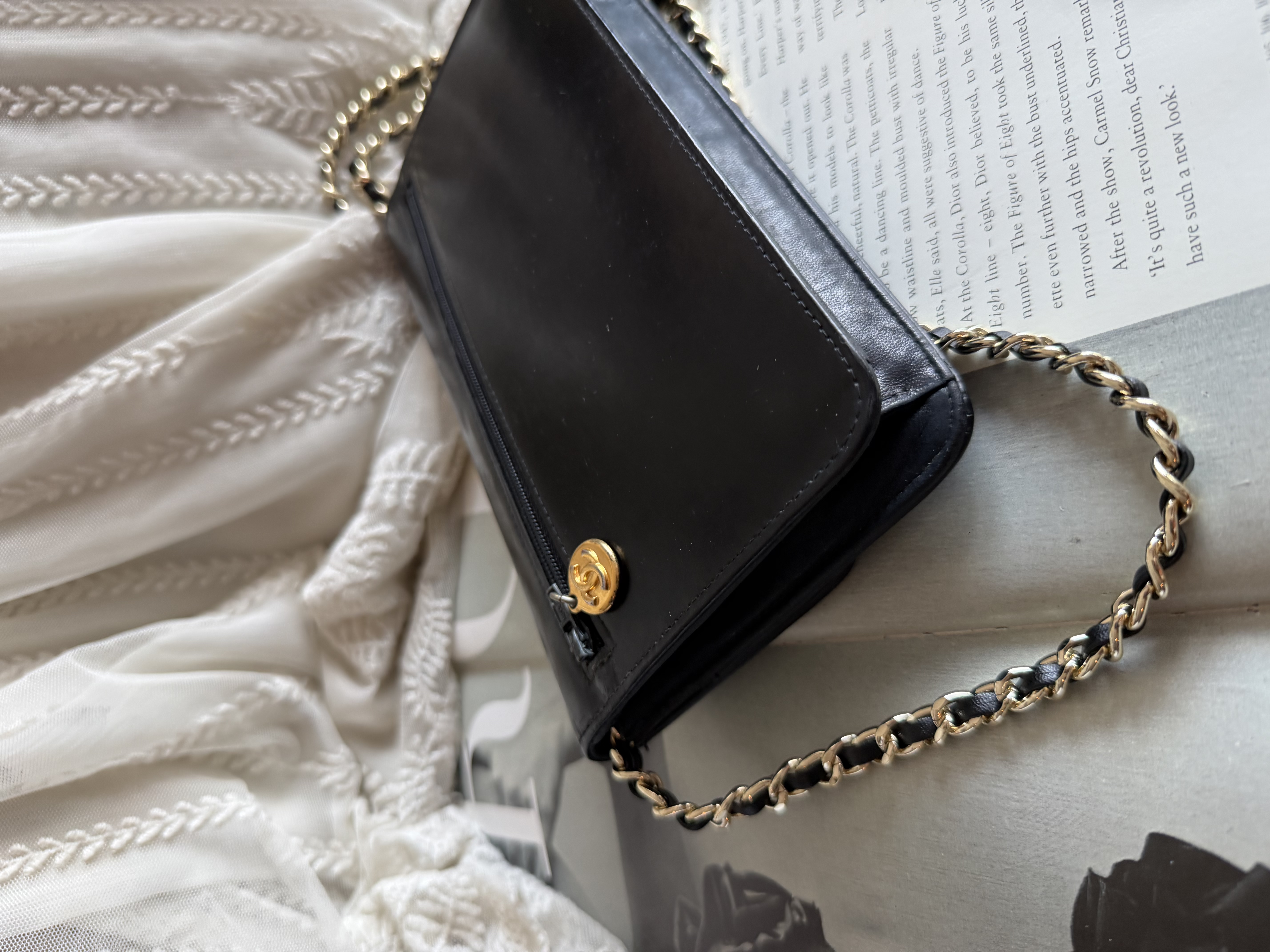 Vintage Chanel patent leather wallet 