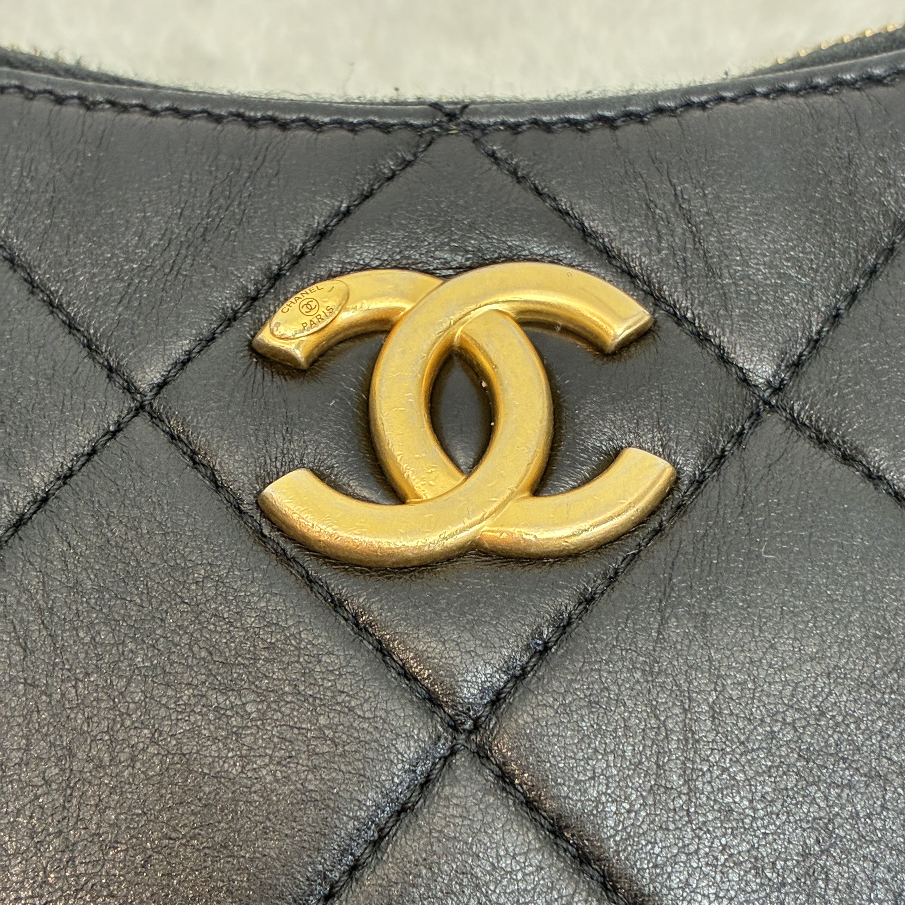 Chanel 23K 皮穿拉鍊單肩包 可調節