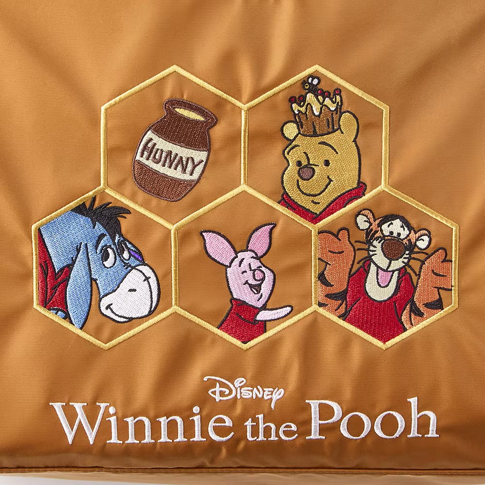 [訂購] [日本直送] 🍯 Winnie the Pooh「赤シャツフレンズ」刺繡手袋 {TF260952}