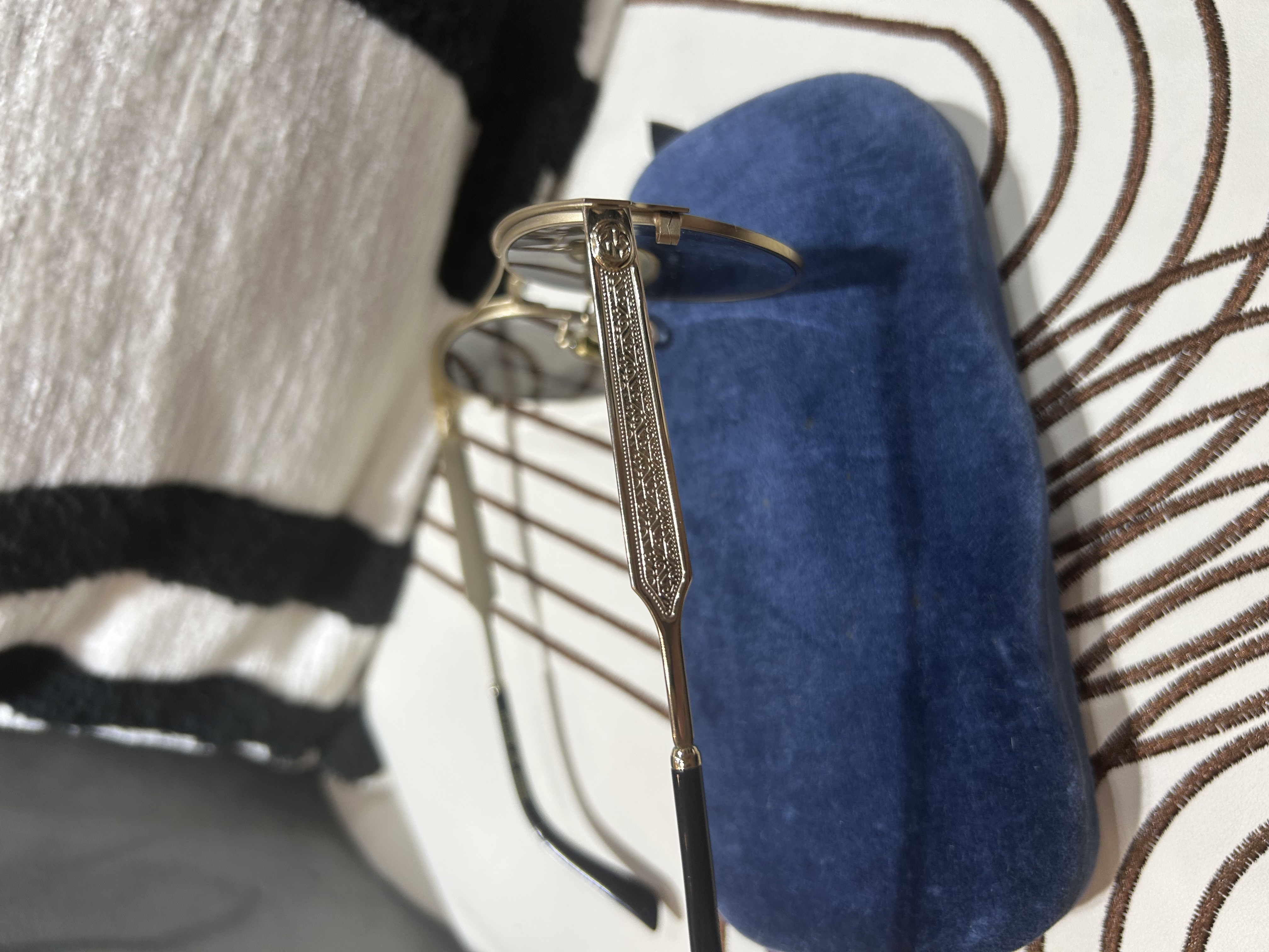 GUCCI METAL RESIN Sunglasses GG0075S太陽眼鏡 100%Authentic,99%new ✅Dust bag✅box  