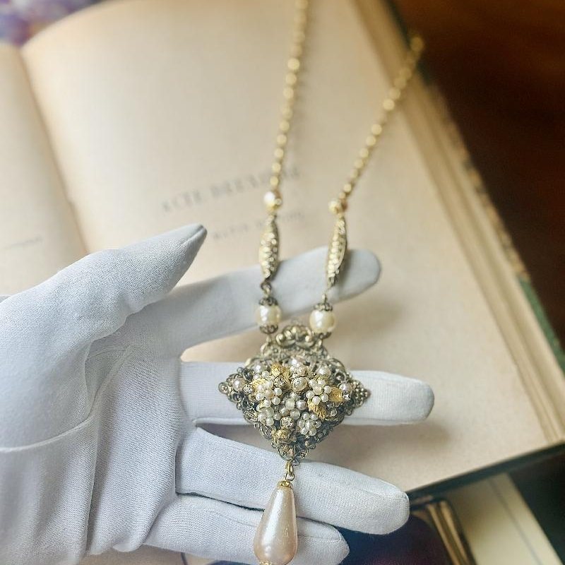RARE! C.a. 1920-40s Czechoslovakia/German Baroque Revival Filigree Necklace with Faux Pearls & Teardrop Pendant Necklace (NZ056)