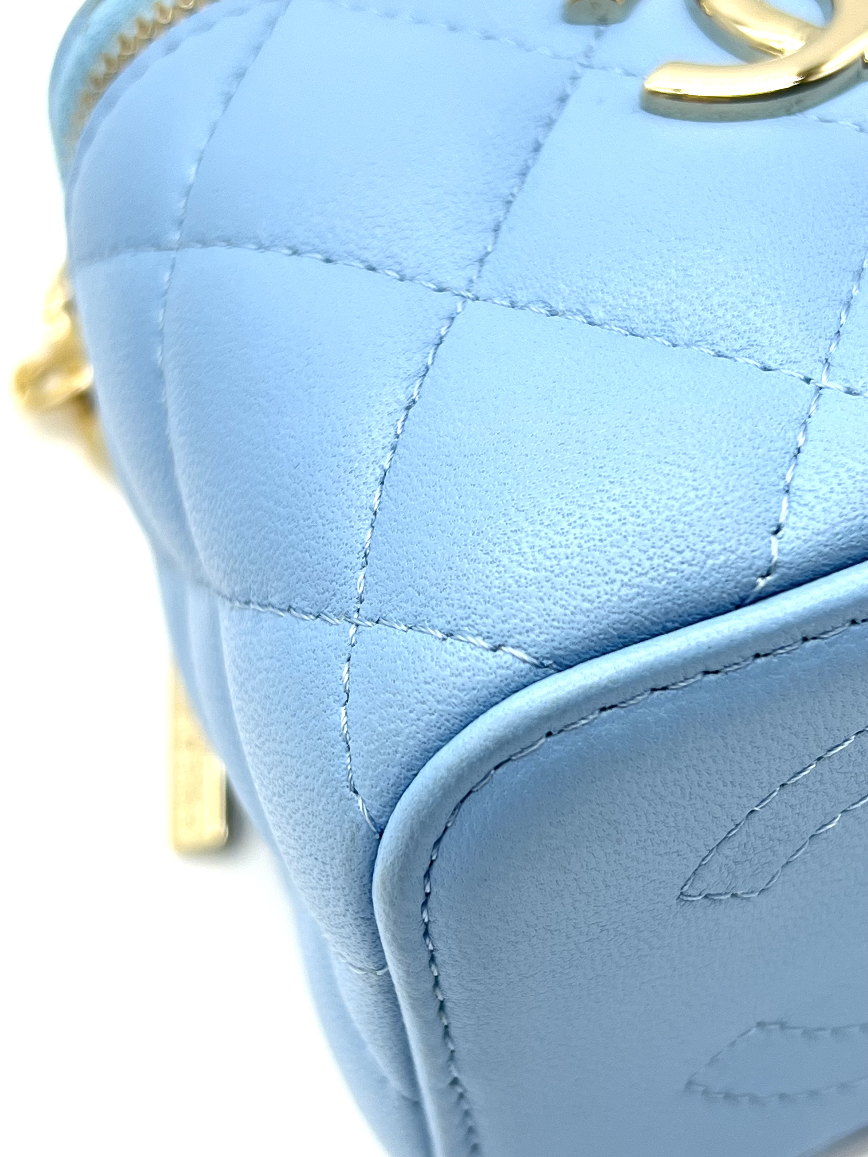 Pre-Owned CHANEL Tiffany Blue Vanity Case / Product Code: 36050610
