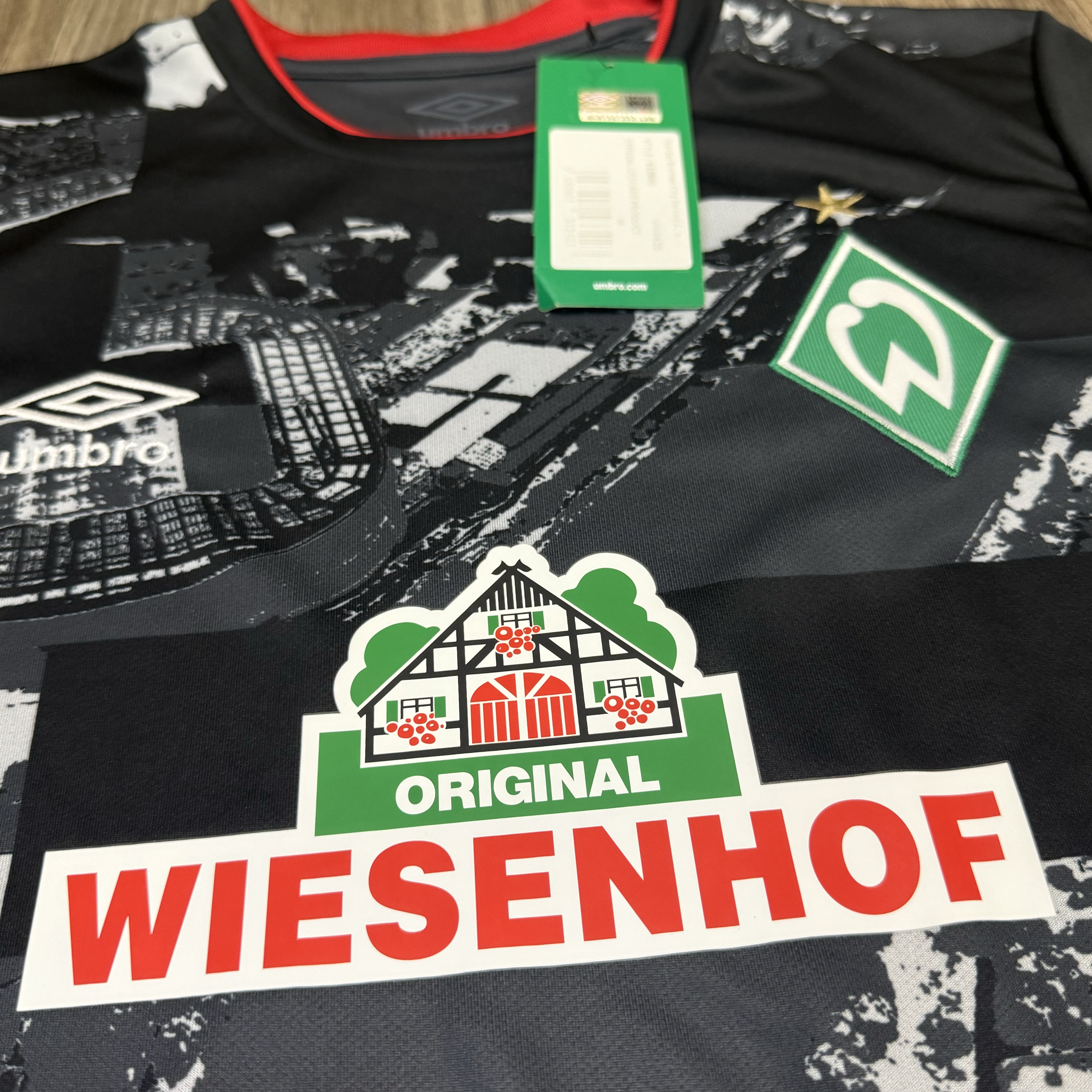 Werder Bremen 20/21 third away shirt (Bnwt)