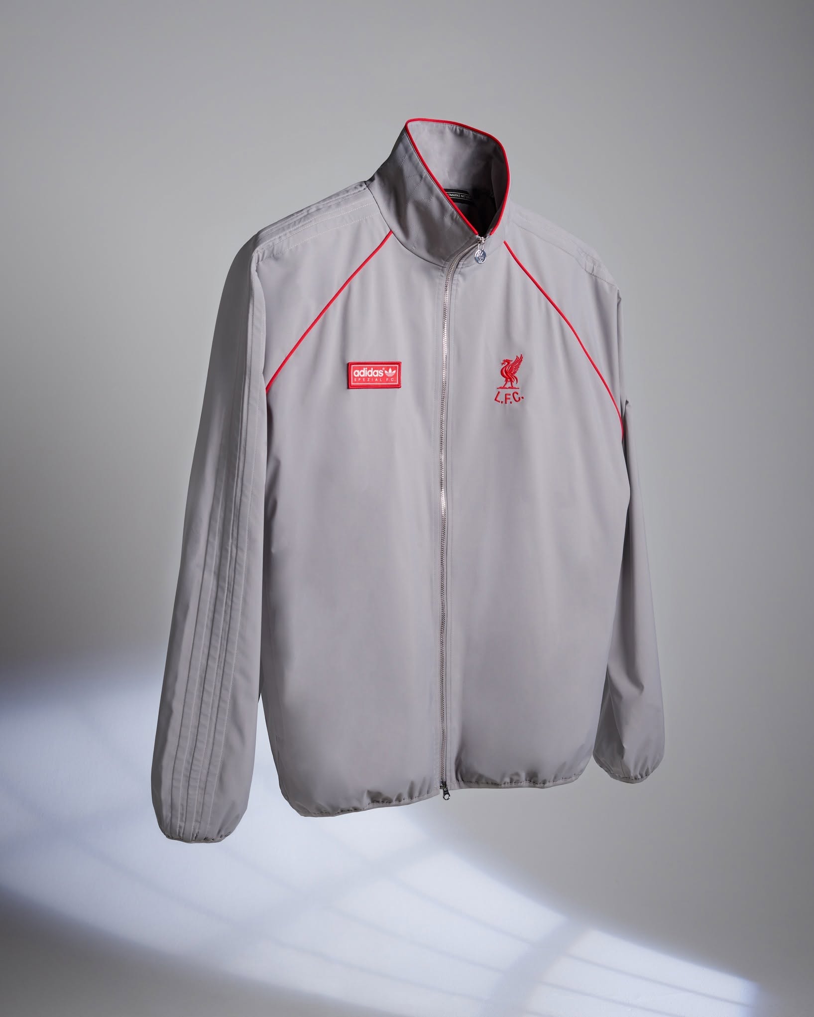 ### Adidas Liverpool 利物浦 SPZL F.C. 聯乘運動外套 KV4435