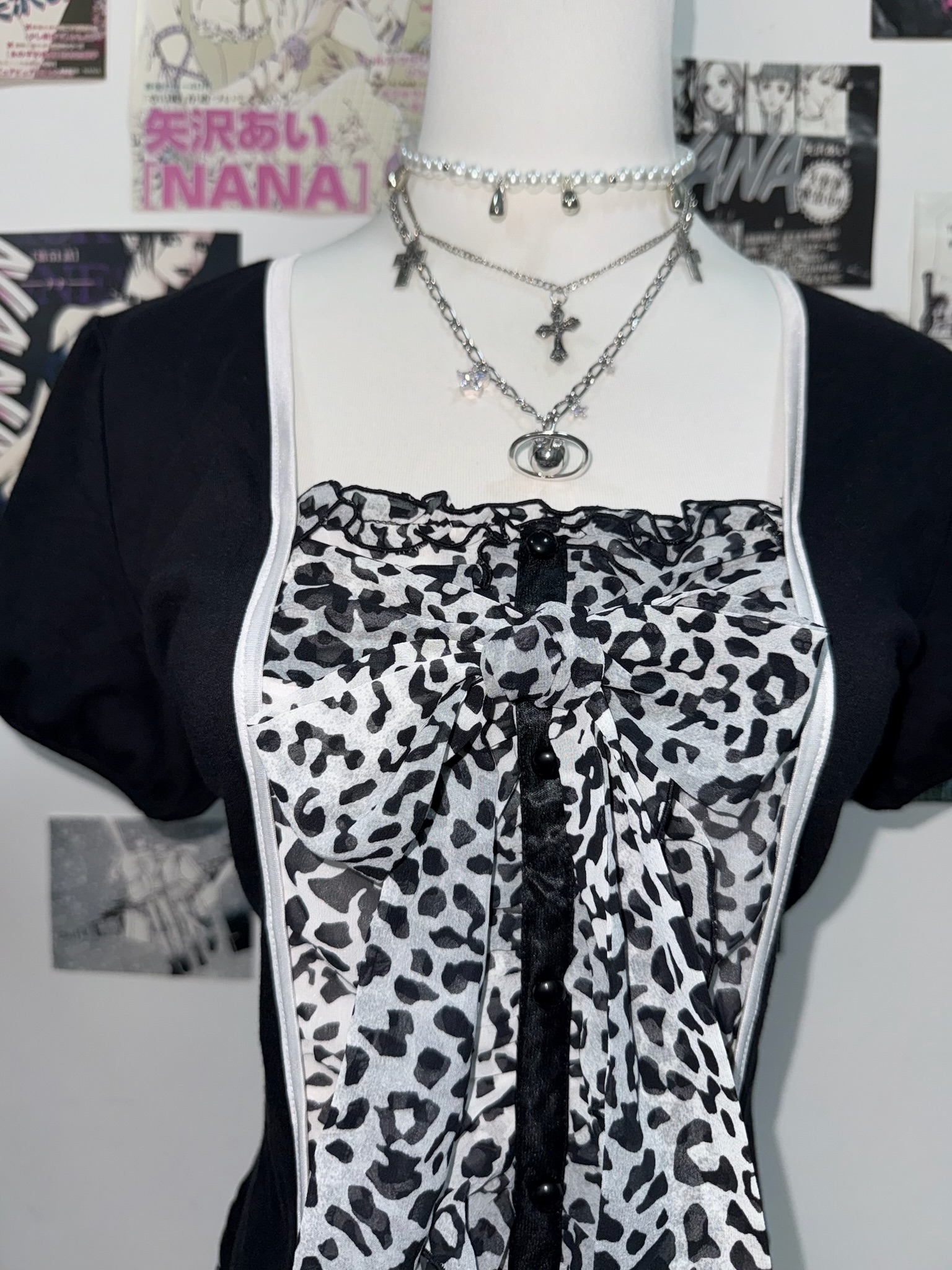 Contrast Piping Square Neck Blouse with Leopard Mesh
