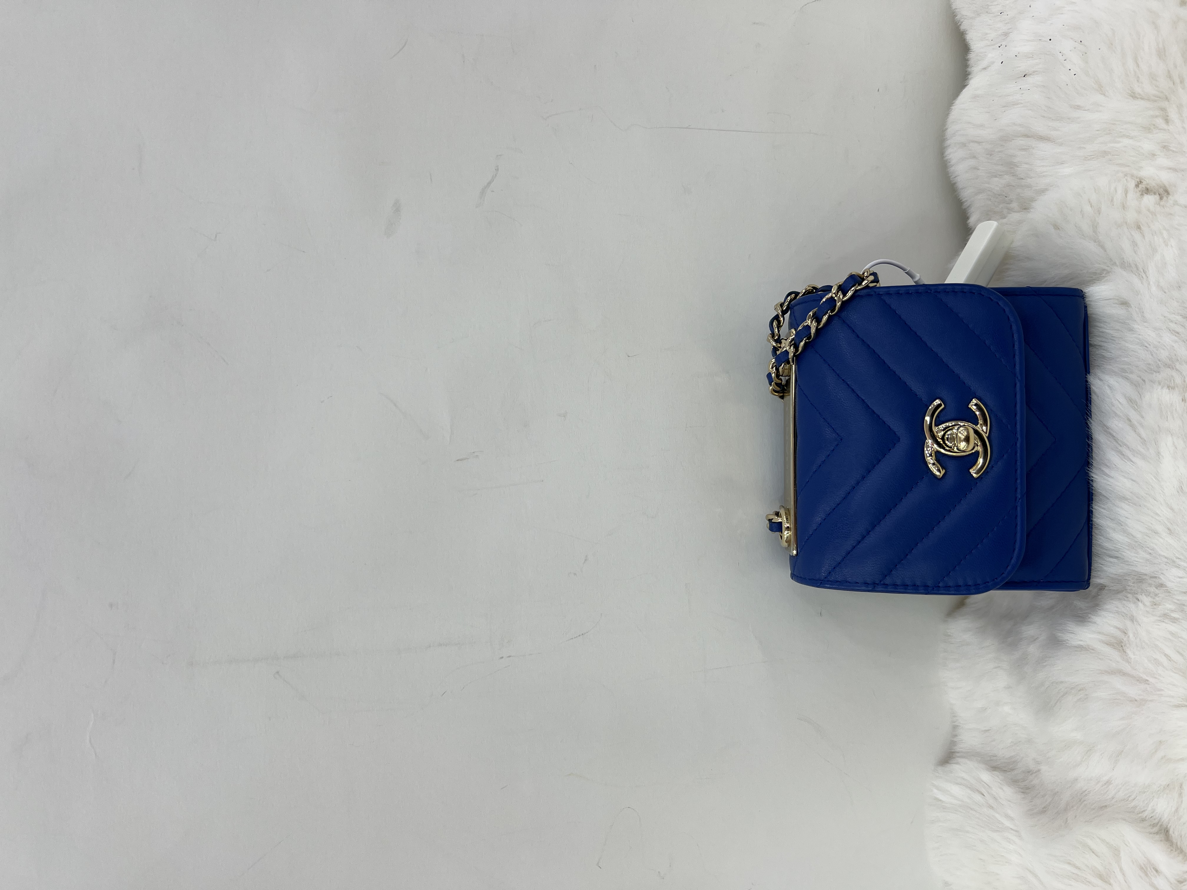直播貨品 |  [1個-$100 2個-$300］J70