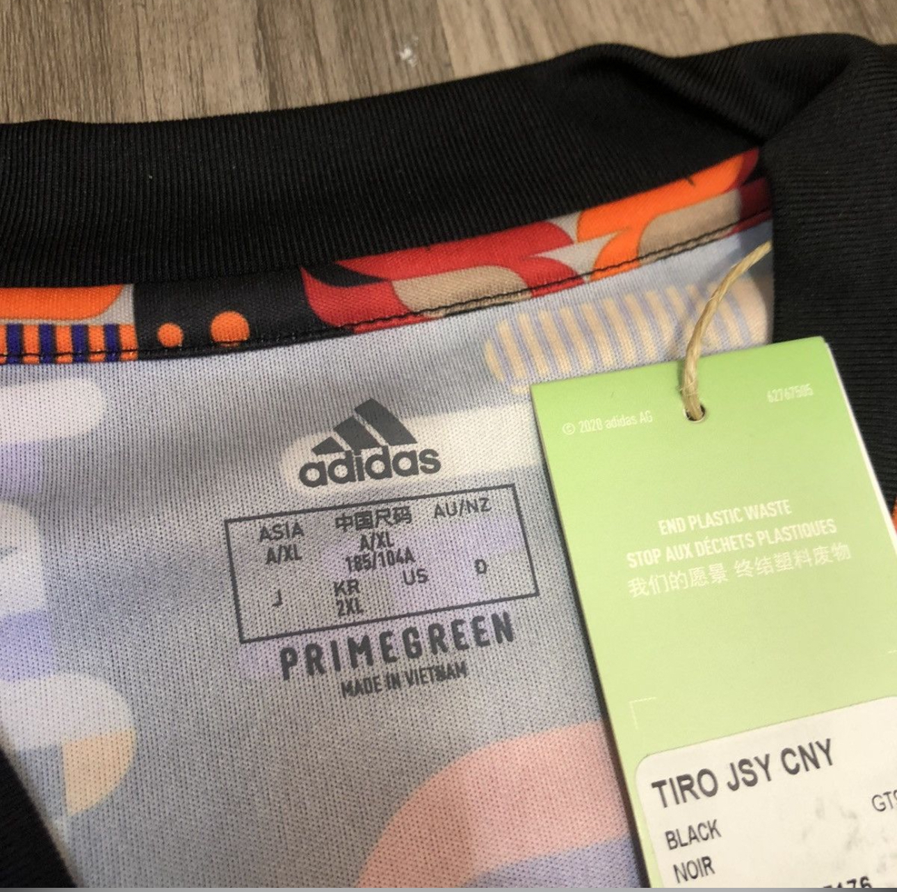 Manchester United Chinese New Year special training shirt 