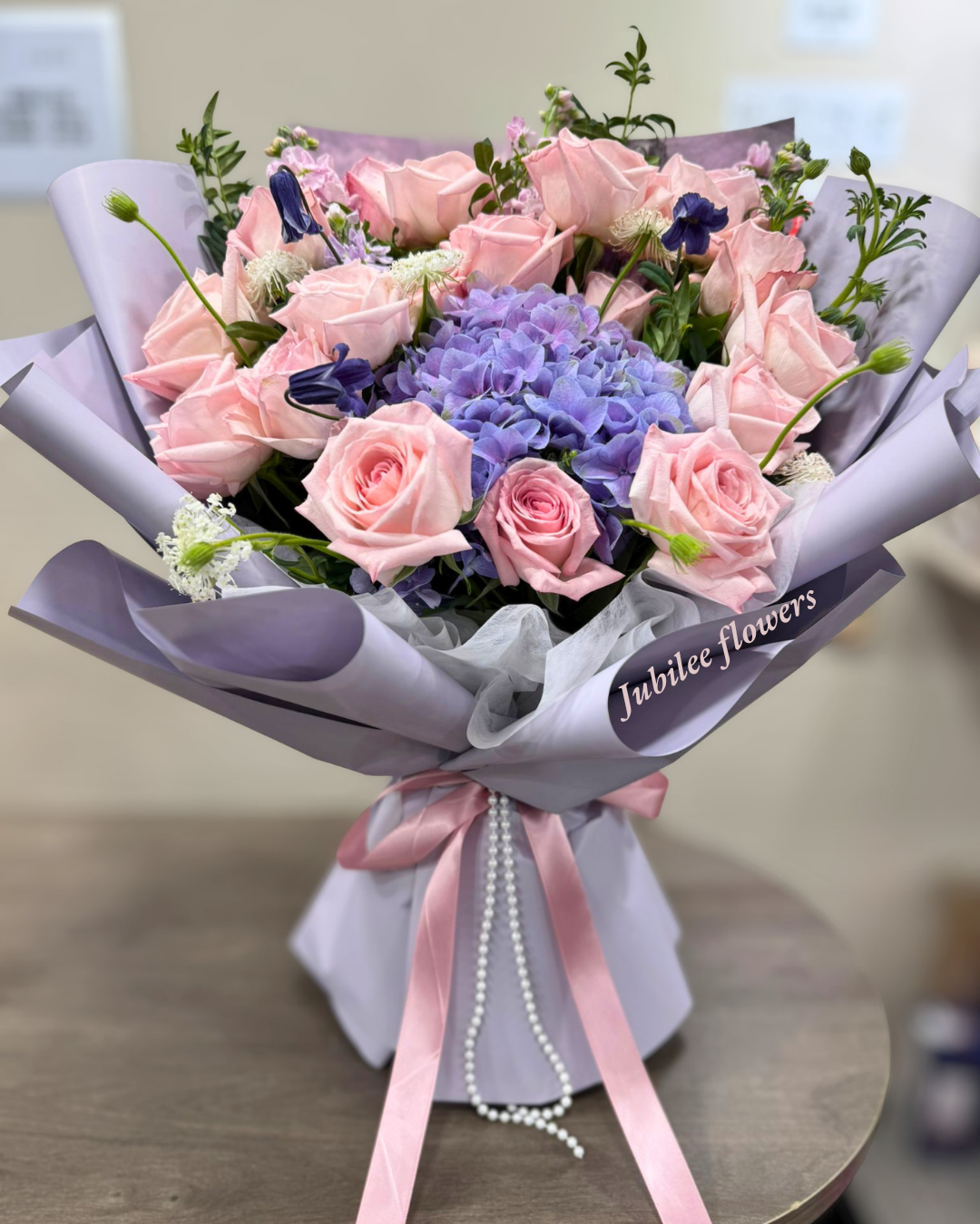 玫瑰 繡球 花束