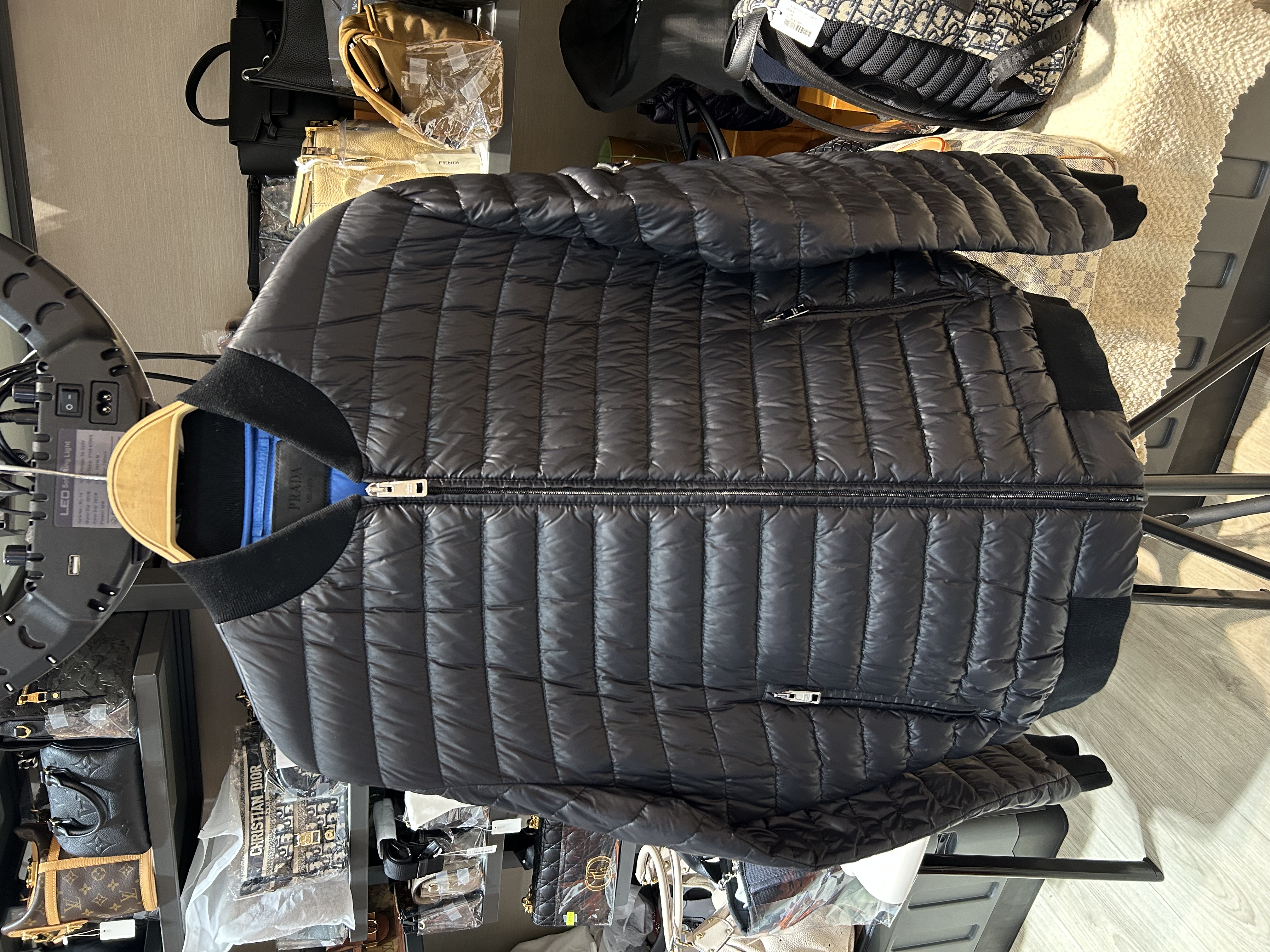 Prada 黑色羽絨外套 size: 48 100%Authentic, 99%New