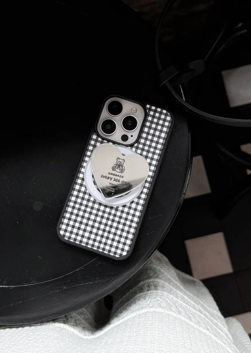 【Huggy Little Teddy (Black&White Checked)】MagSafe iPhone Case+手機支架