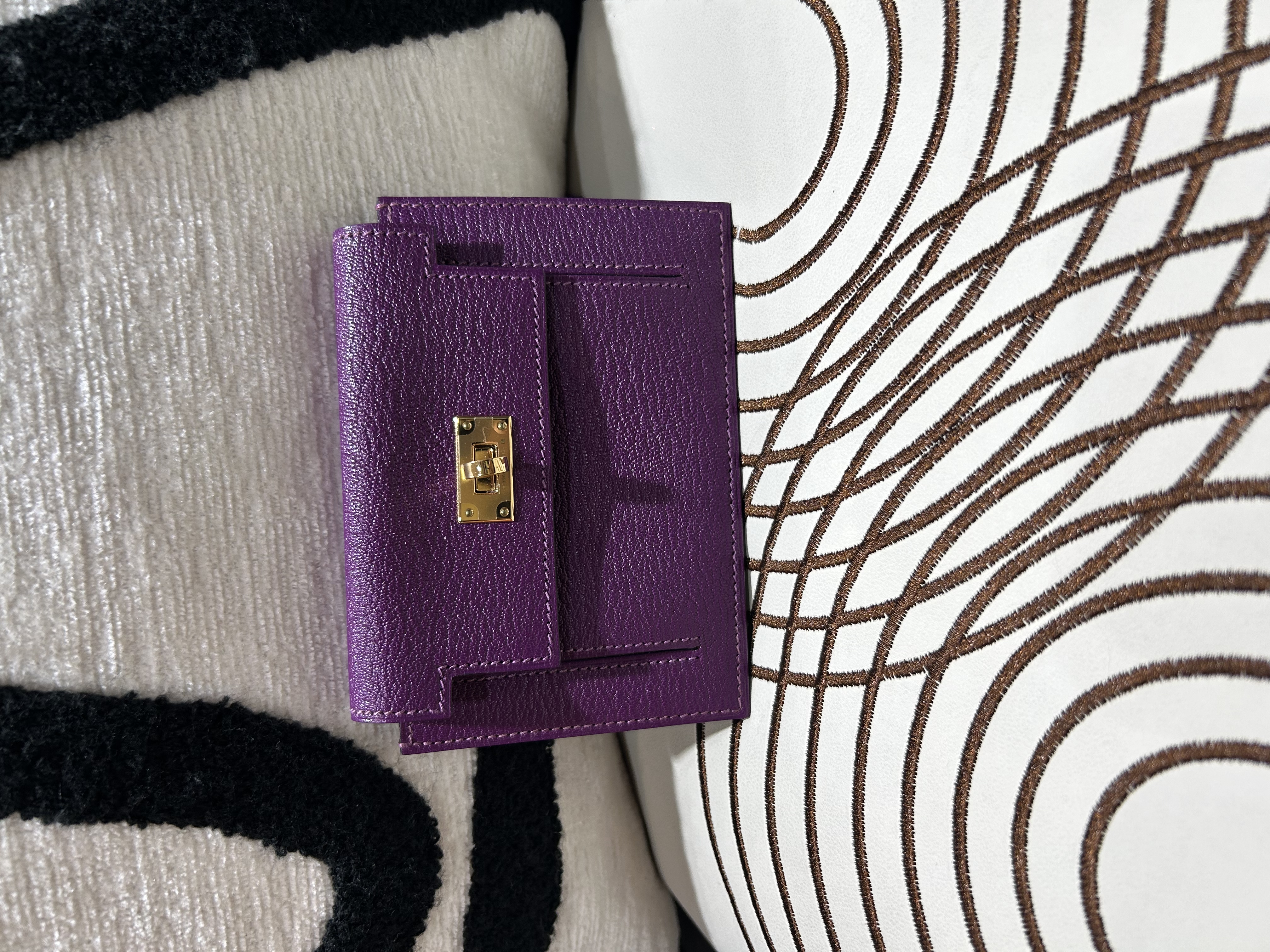 未使用品 Hermes Kelly Pocket Stamp Y 100%Authentic, Unused 未使用品 ✅Box