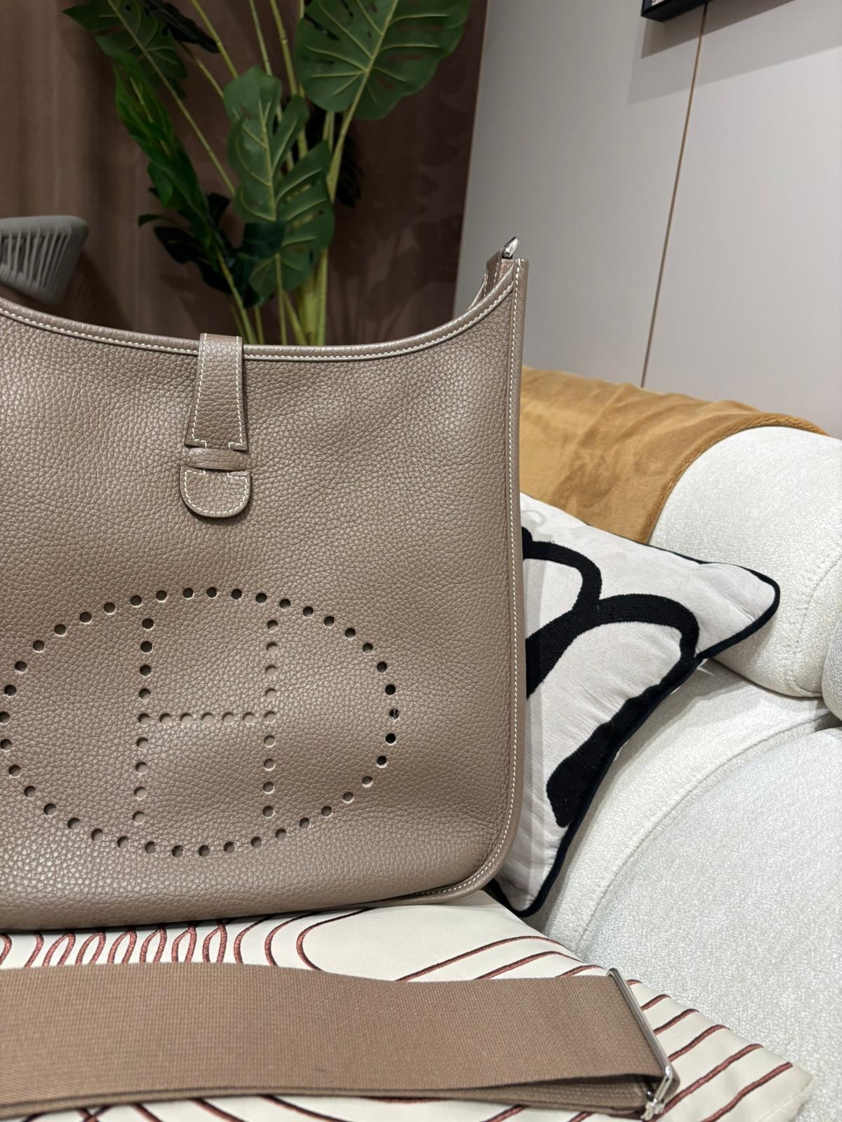 Hermes Evelyne 33,etoupe ,STAMP B,大象灰銀扣 100%Authentic ,98%new ✅內袋✅肩帶✅塵袋✅BOX