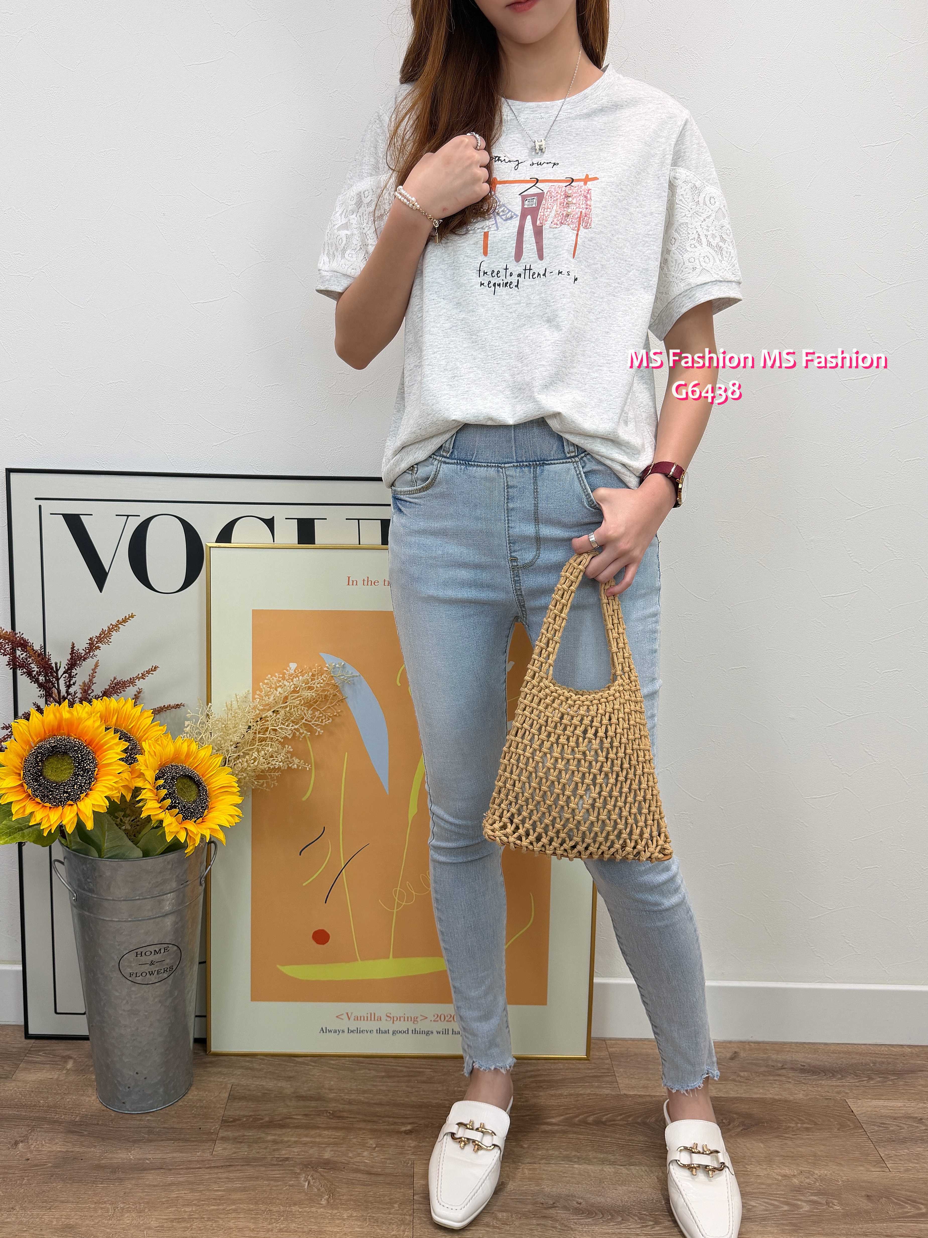 G6438 靚print lace袖top