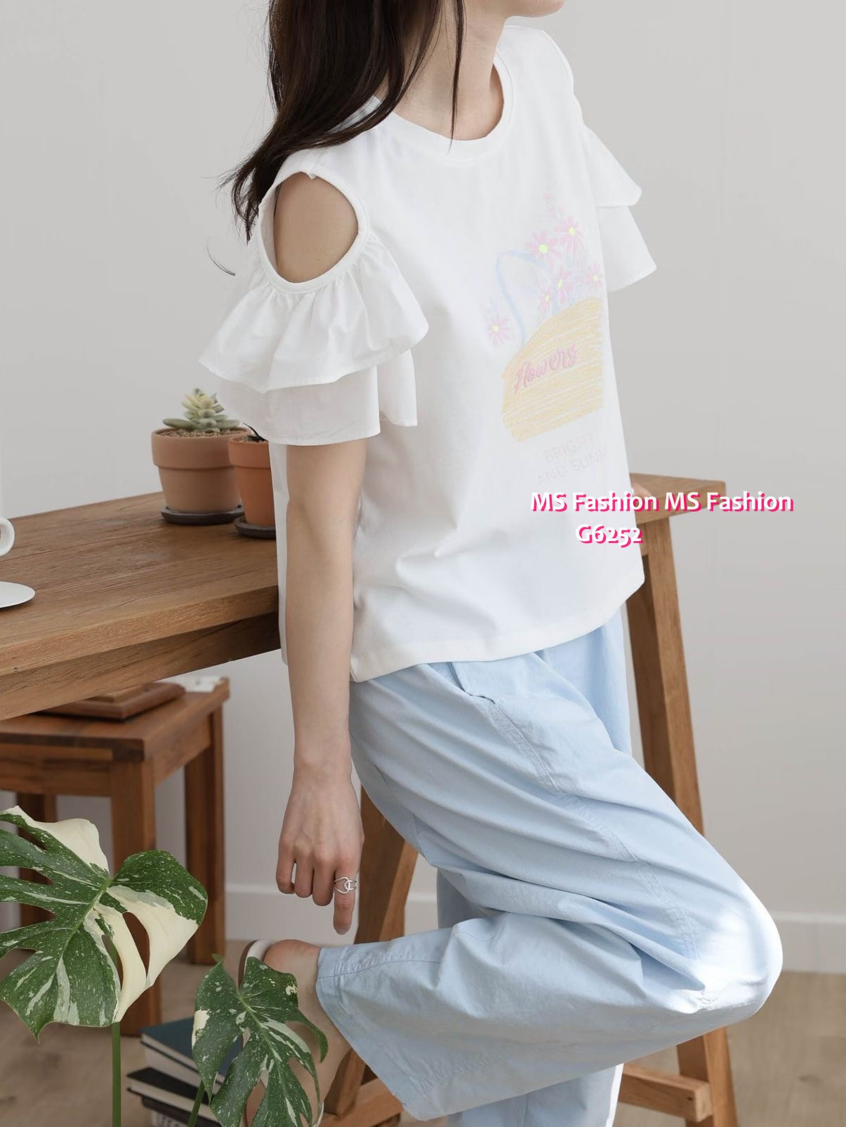 G6252 韓國🇰🇷靚print露肩top