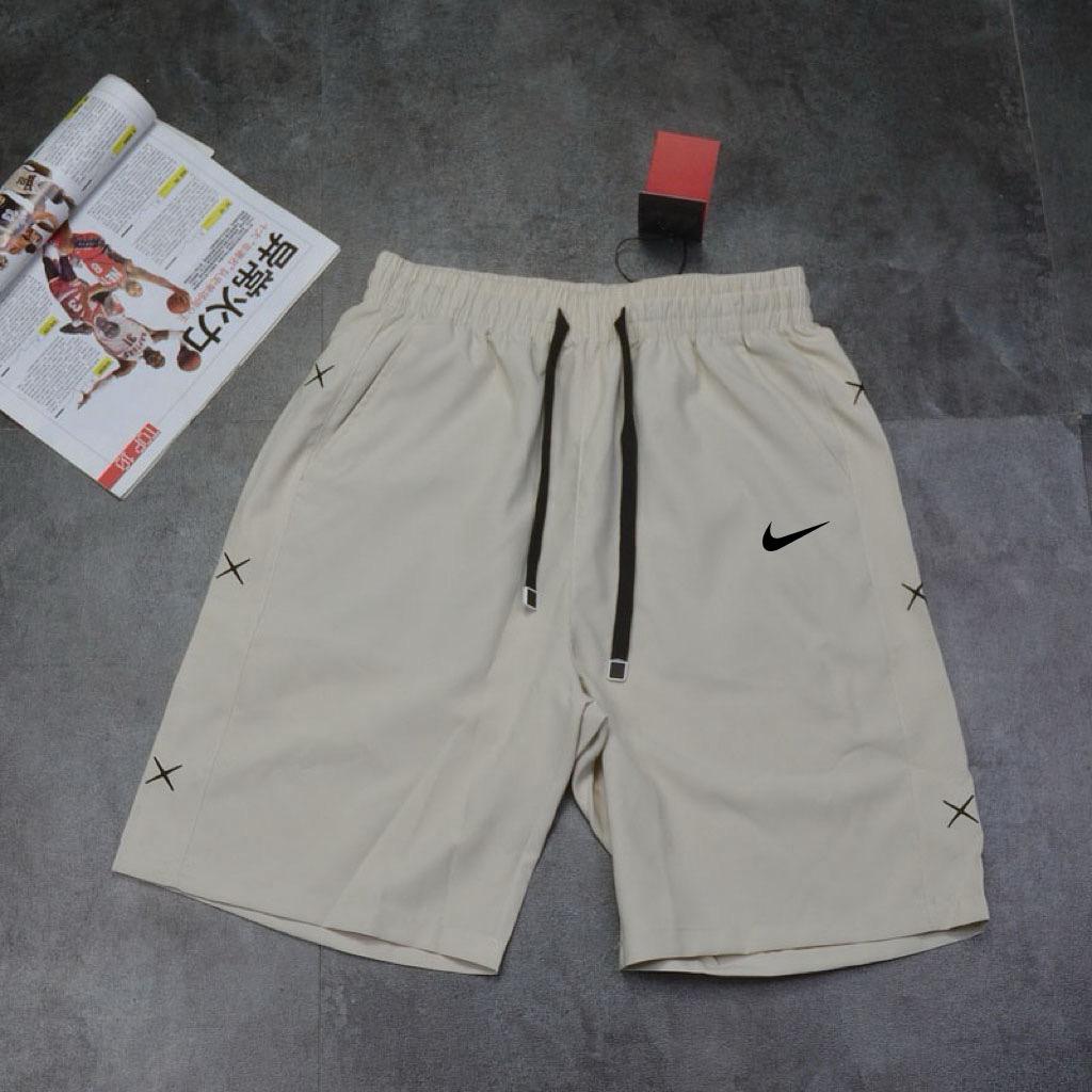 $95條。2條起$85條。Nike Dri-FIT X運動短褲