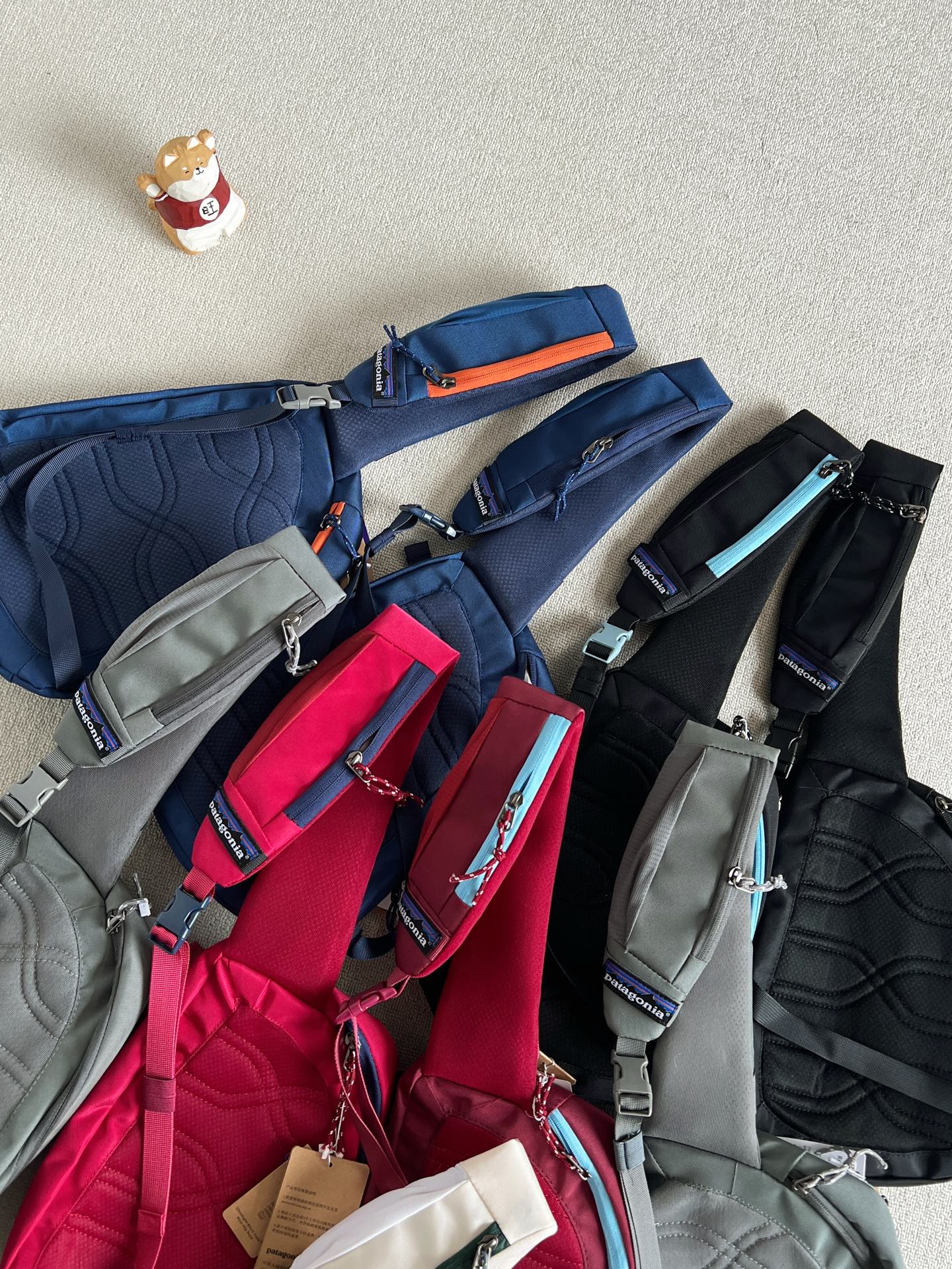 $168隻。2起$160隻。Patagonia 巴塔哥尼亞 水滴胸包 8L（多功能腰包／斜挎包）