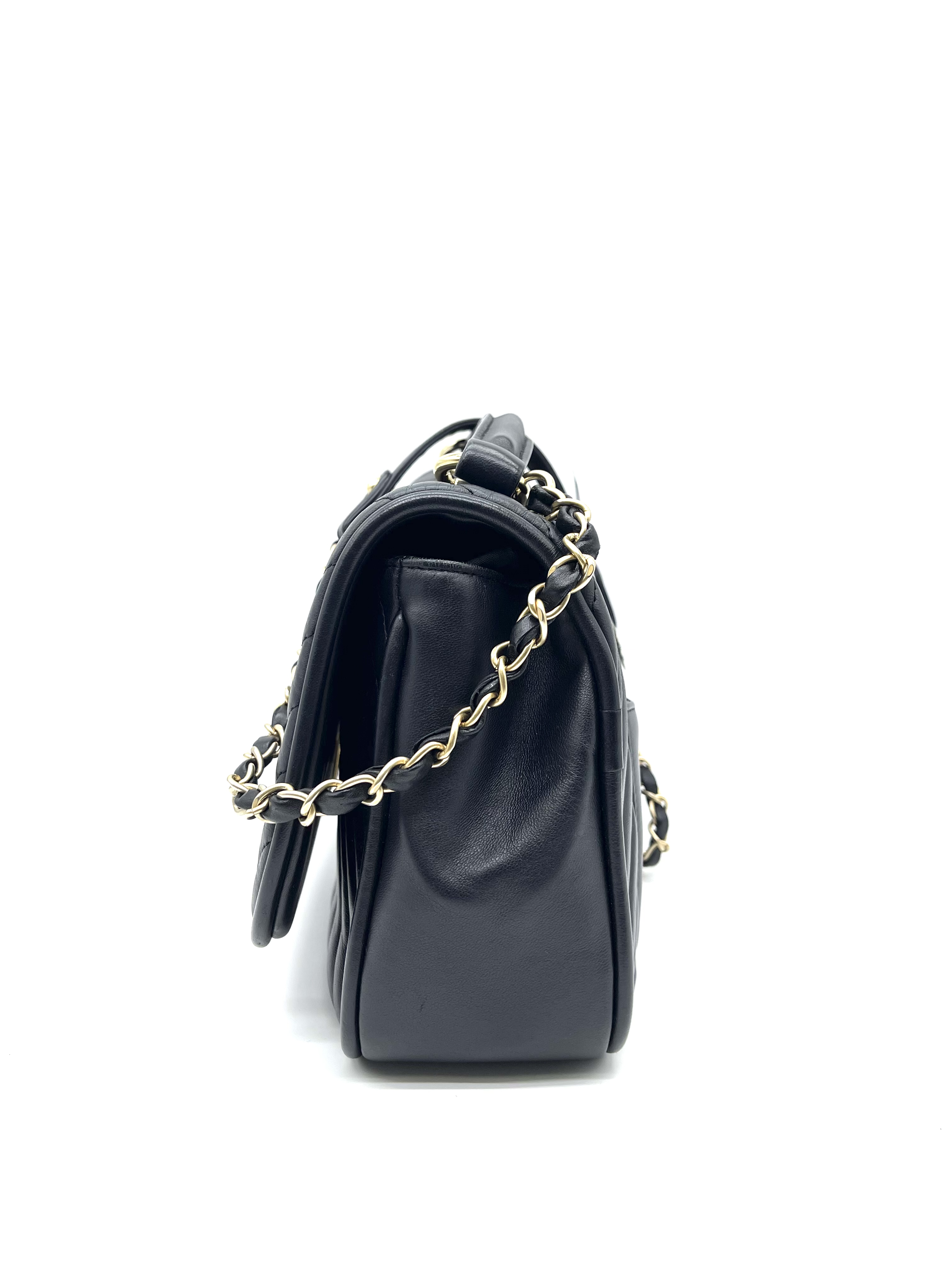 Pre-owned Chanel Chevron Top Handle / Product Code: 26040112