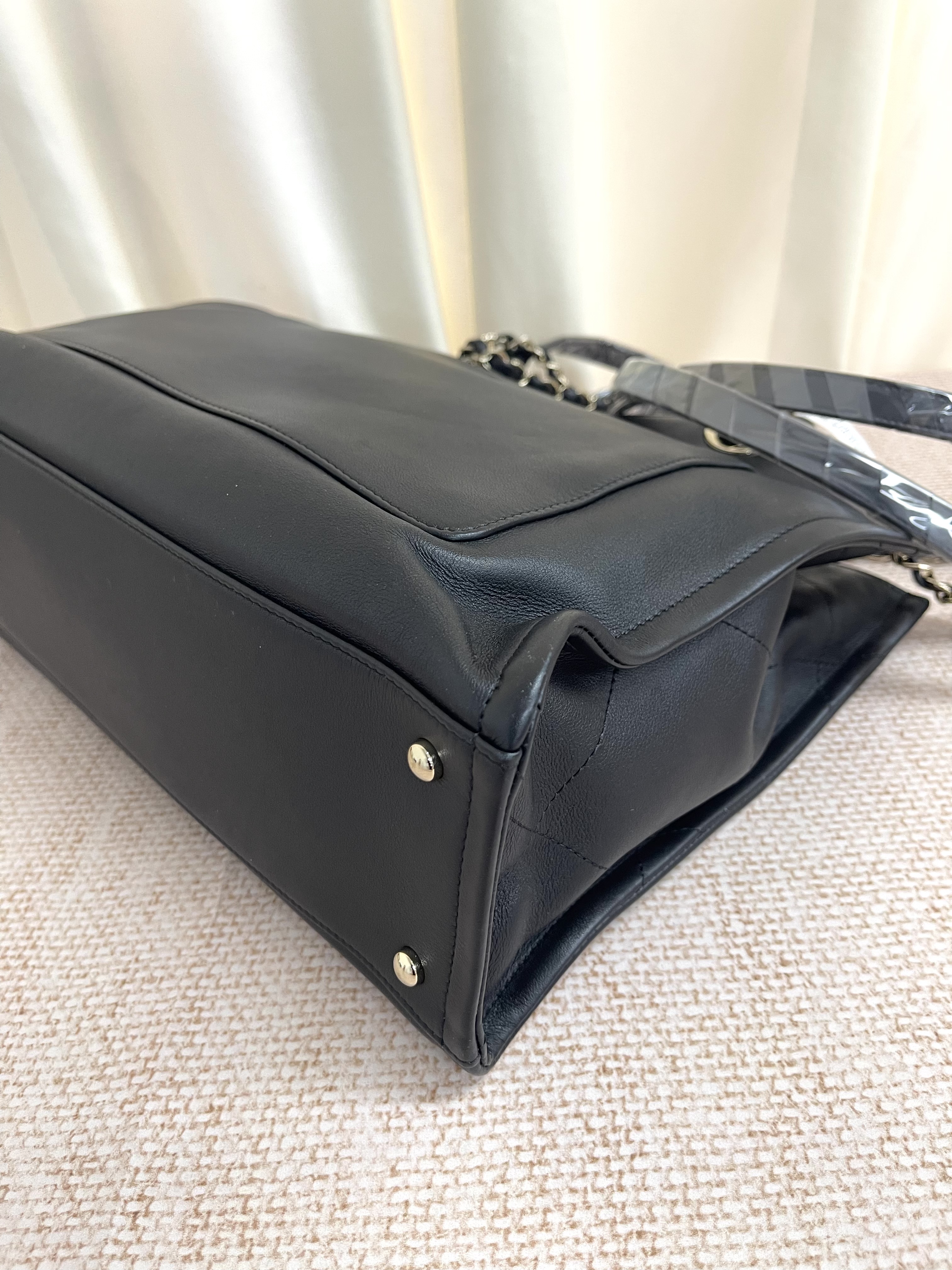 Pre-owned Chanel Tote/ Product Code: 26031702