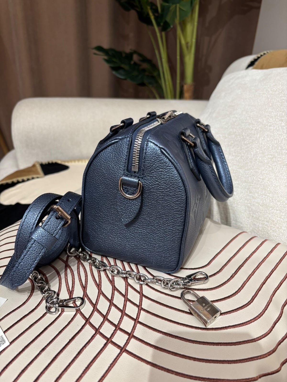 LV Speedy 20 100%Authentic, 98%New ✅收據副本✅Key Lock✅Dust bag