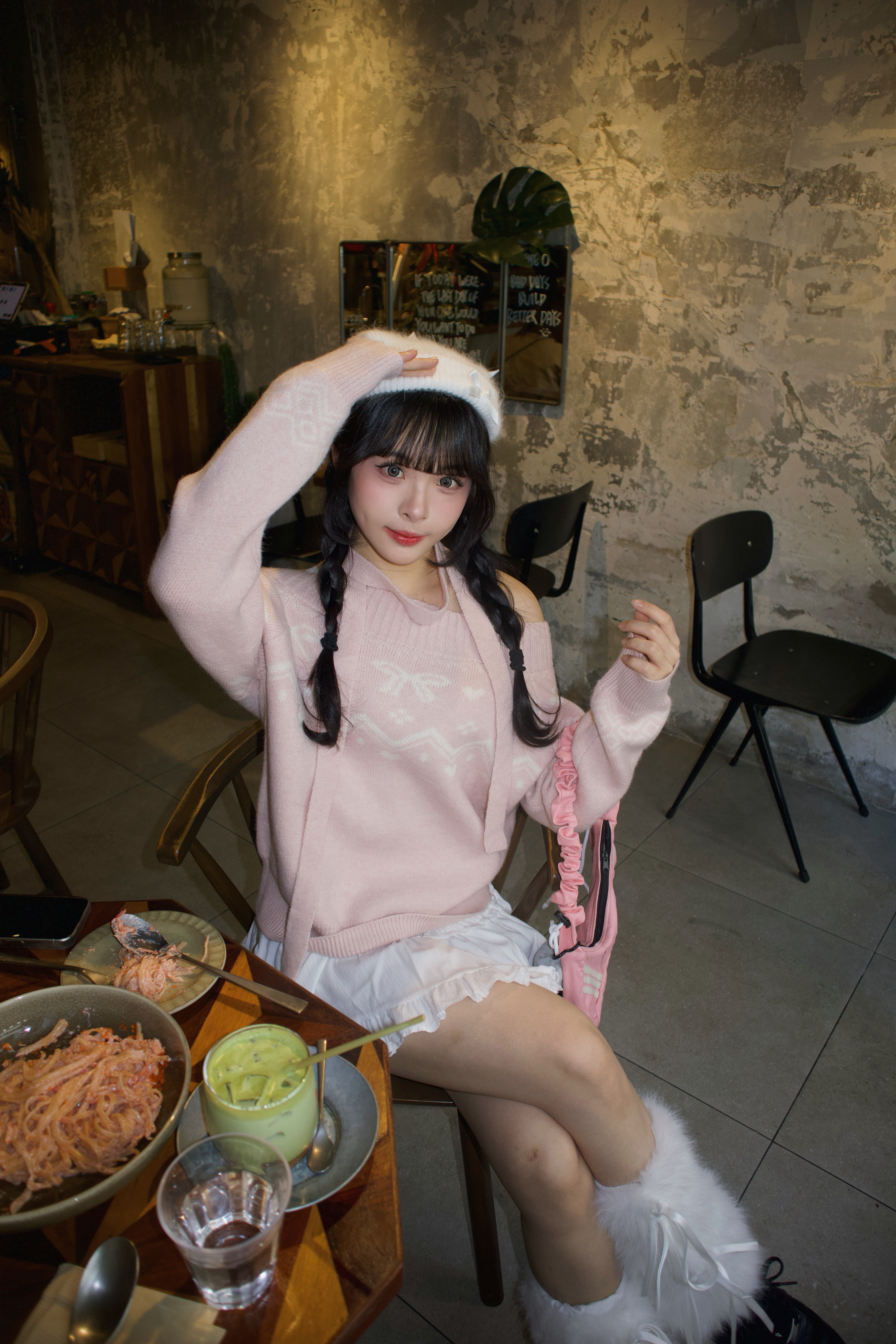 韓國甜美風一字膊蝴蝶結毛衣+掛頸巾