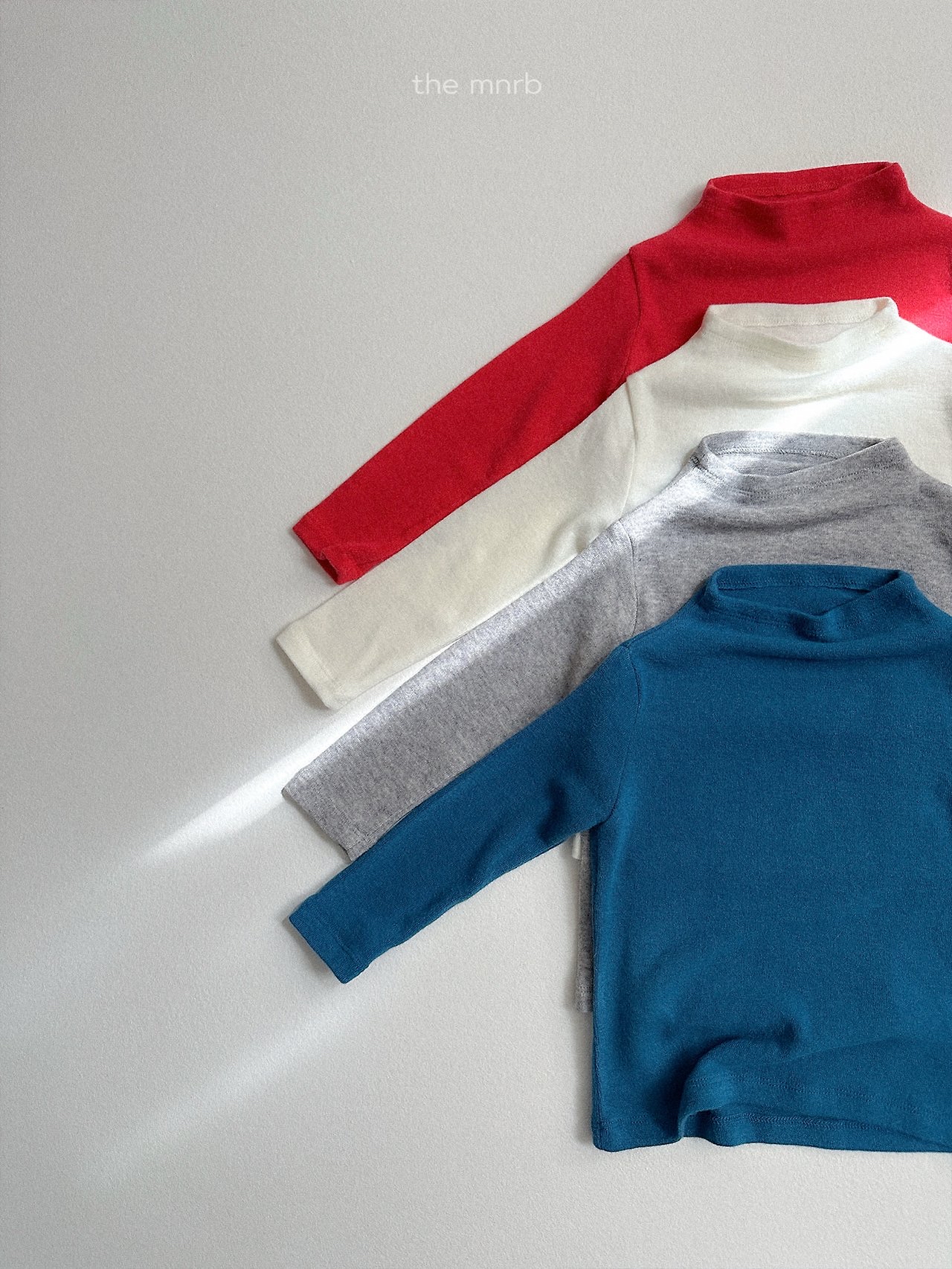 Mnirobe | angora mock neck tee