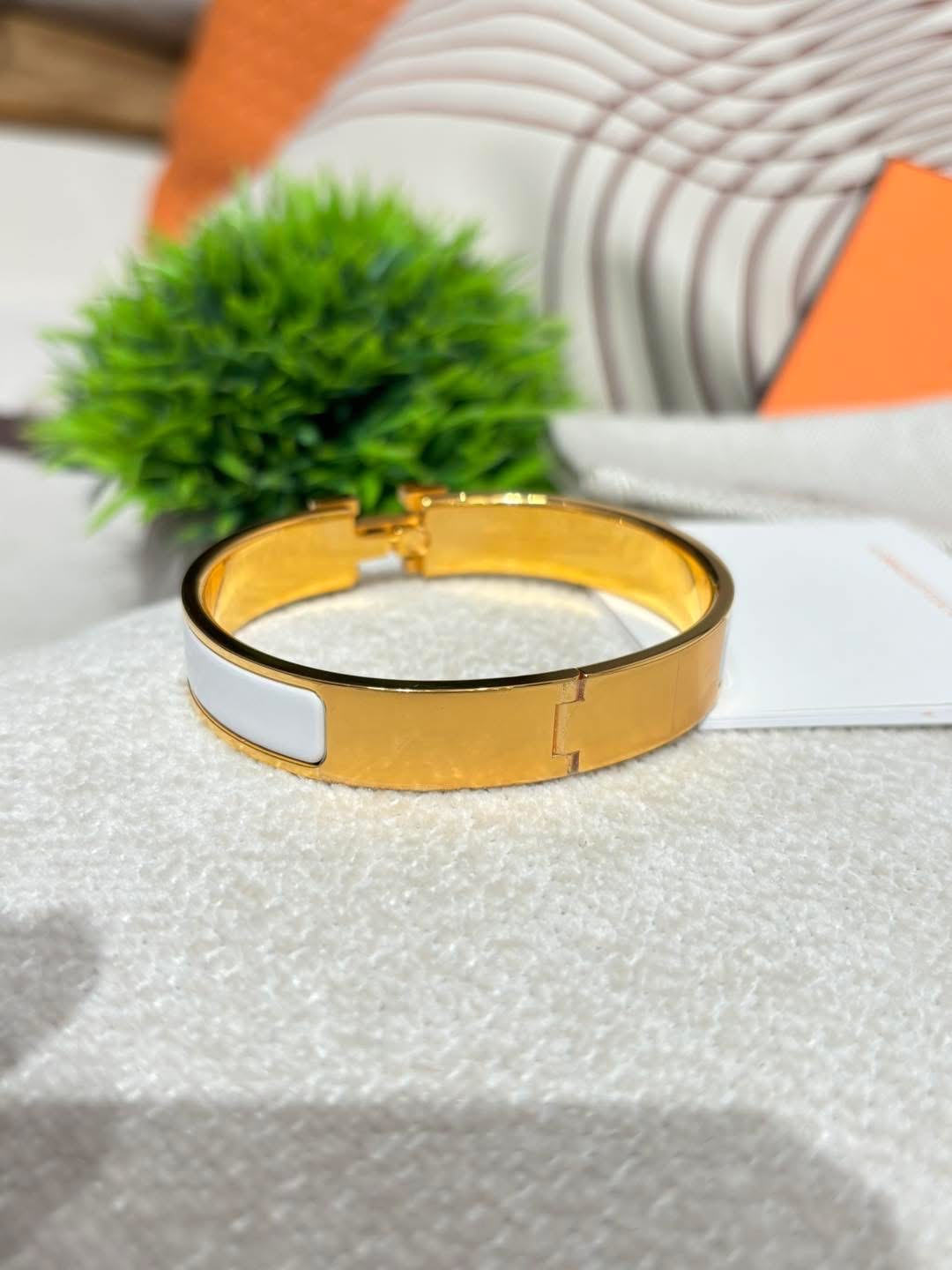 Hermes clic h bracelet 100%Authentic , 98%new ✅dust bag ✅box