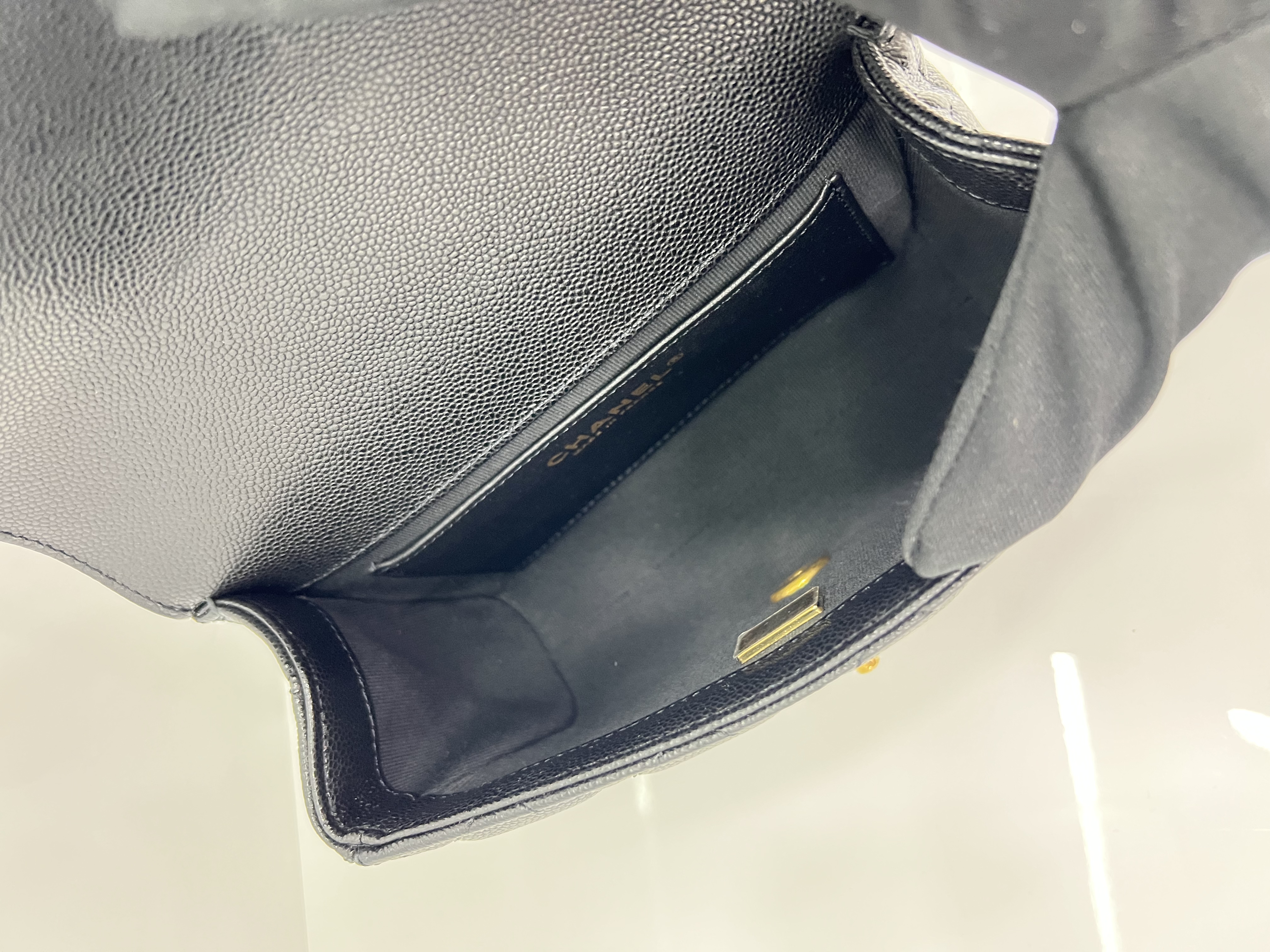 直播貨品 |  [1個-$100 2個-$300］EE42