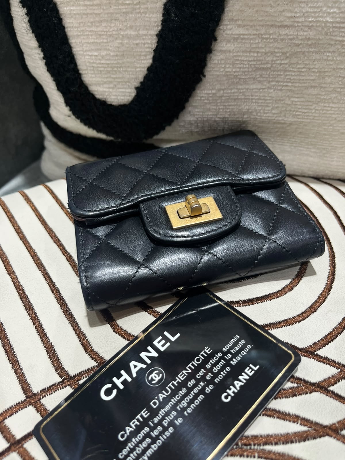 Chanel 2.55 wallet 黑色經典短銀包 100%Authentic,95% new ✅24card
