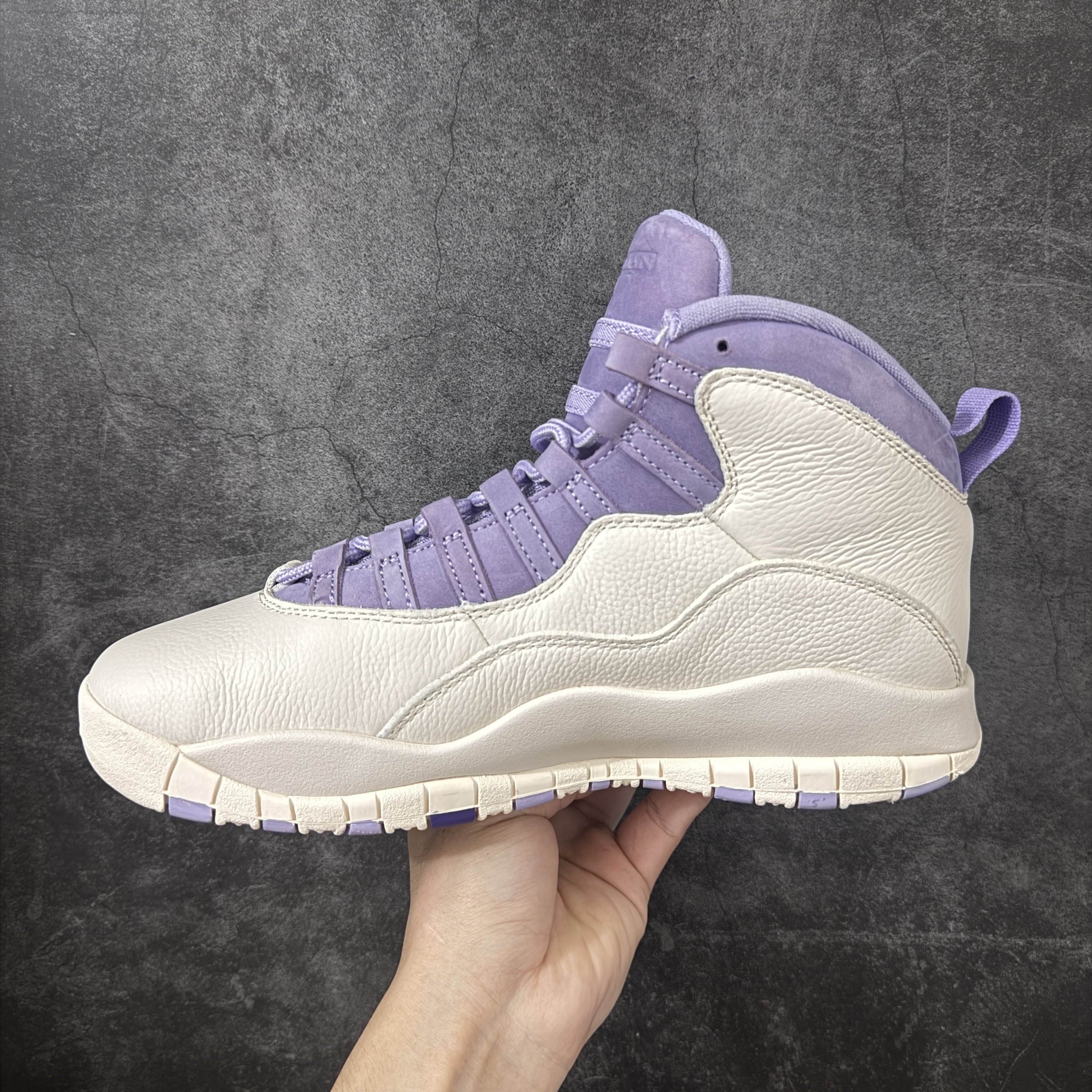 Air Jordan 10 Retro "Hydrangeas" IQ0388-101