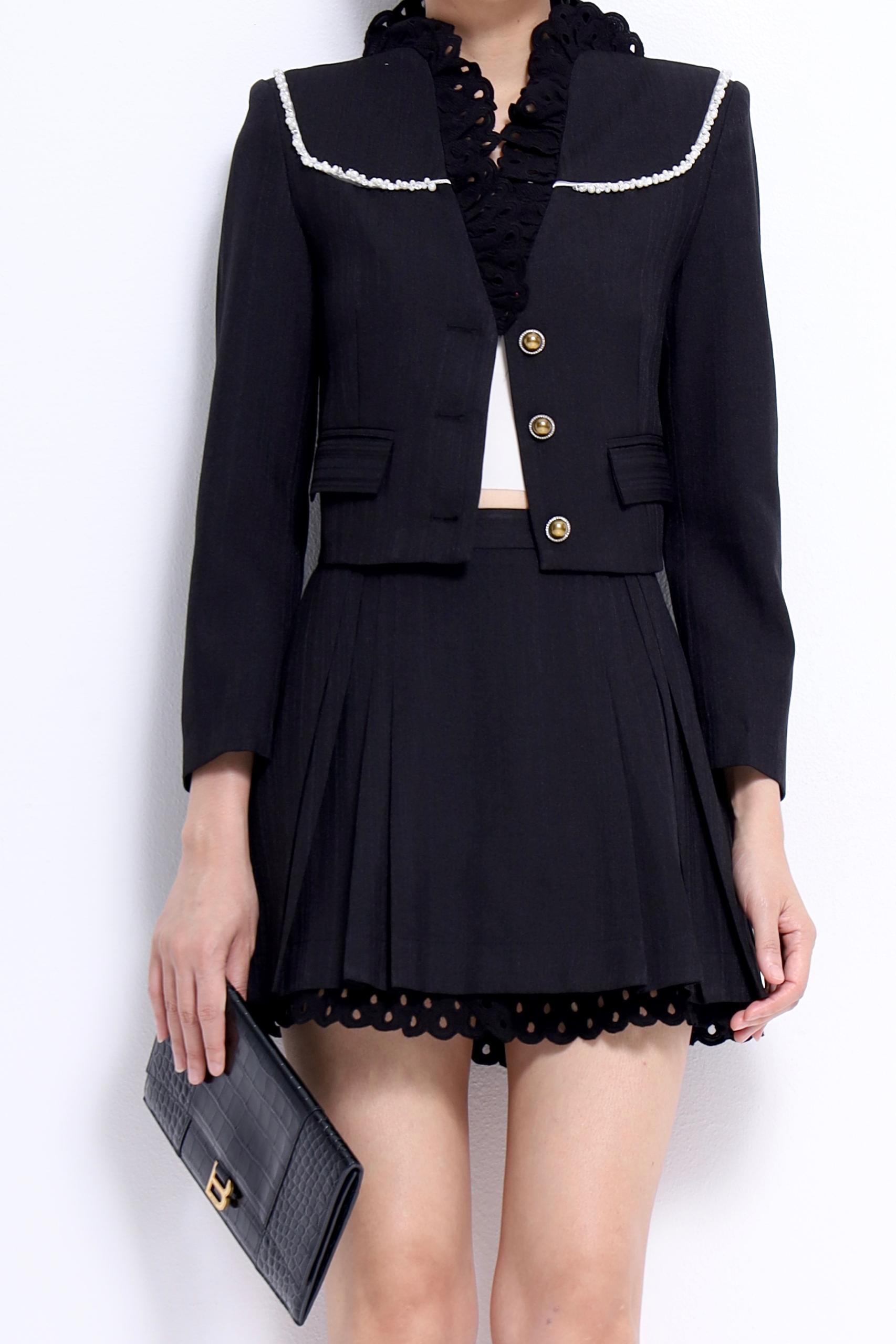 CS1429 LACE TRIM PLEATED MINI SKIRT