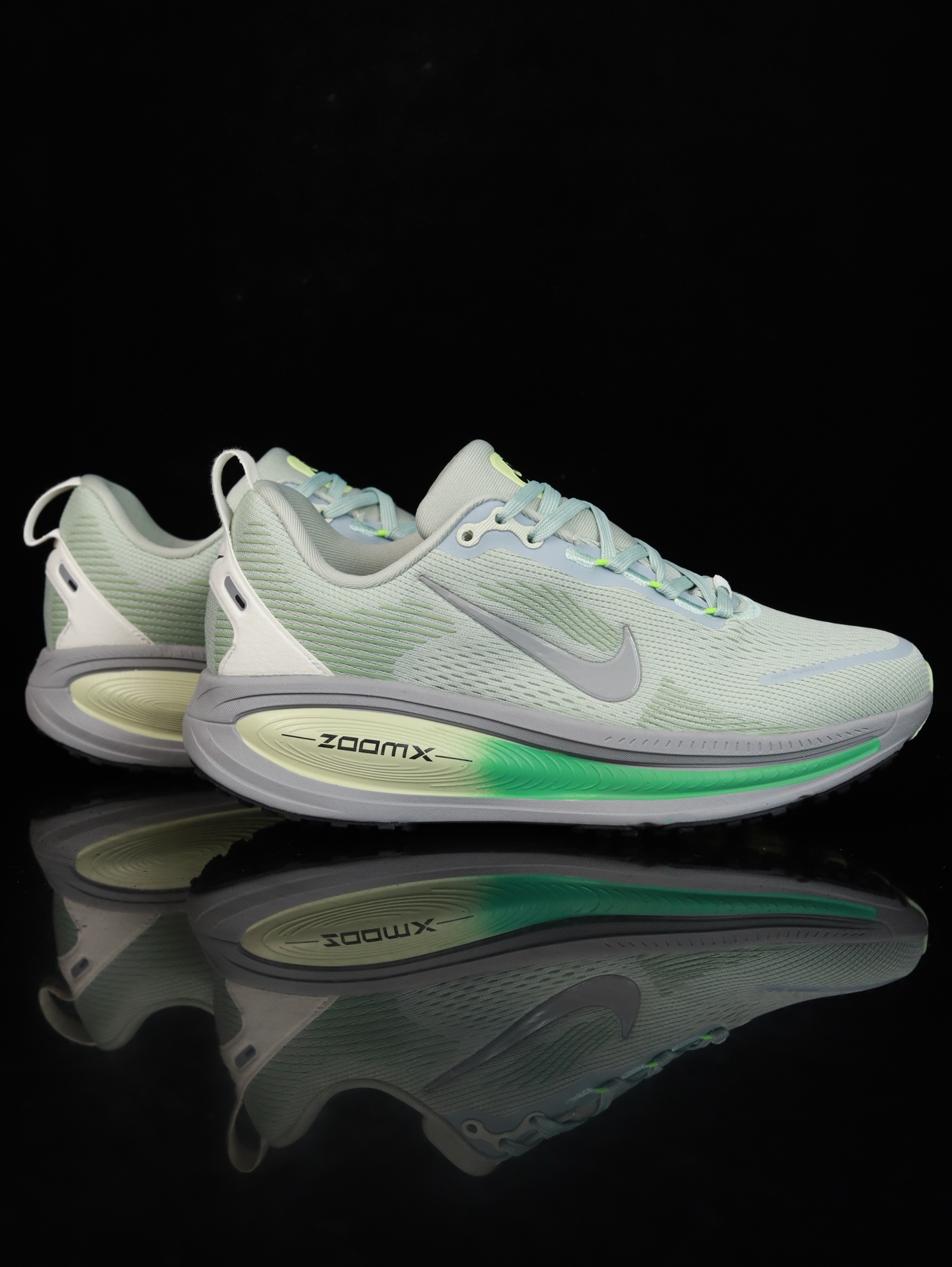 Nike Vomero 18 HM6803-002