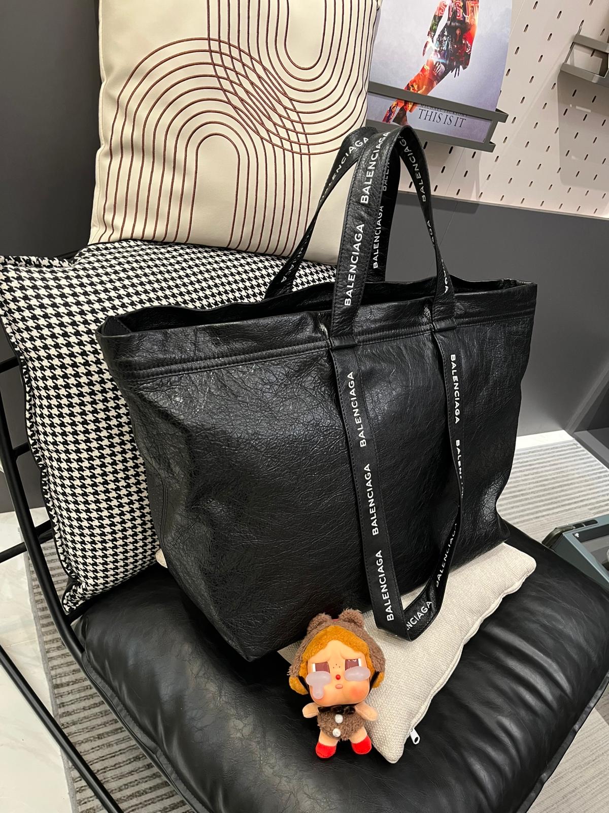 Balenciaga carry shopper Tote Bag 黑色小牛 W44cm x D24cm x H37cm  100%Authentic,95%New