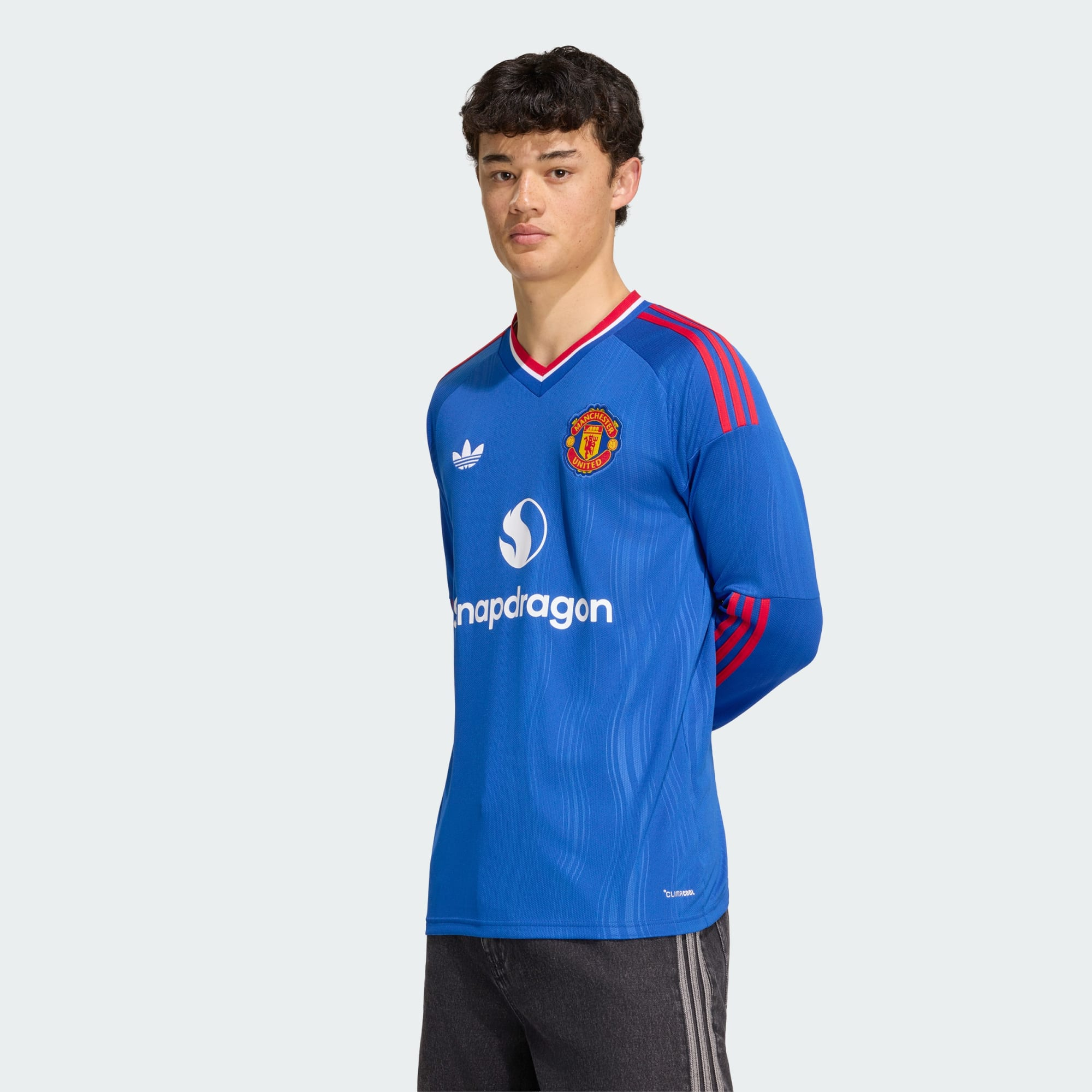 💙重溫經典藍魔傳奇 Adidas Manchester United 曼聯 2026-27 作客長袖球迷版球衣 (可加印字章) KB5555