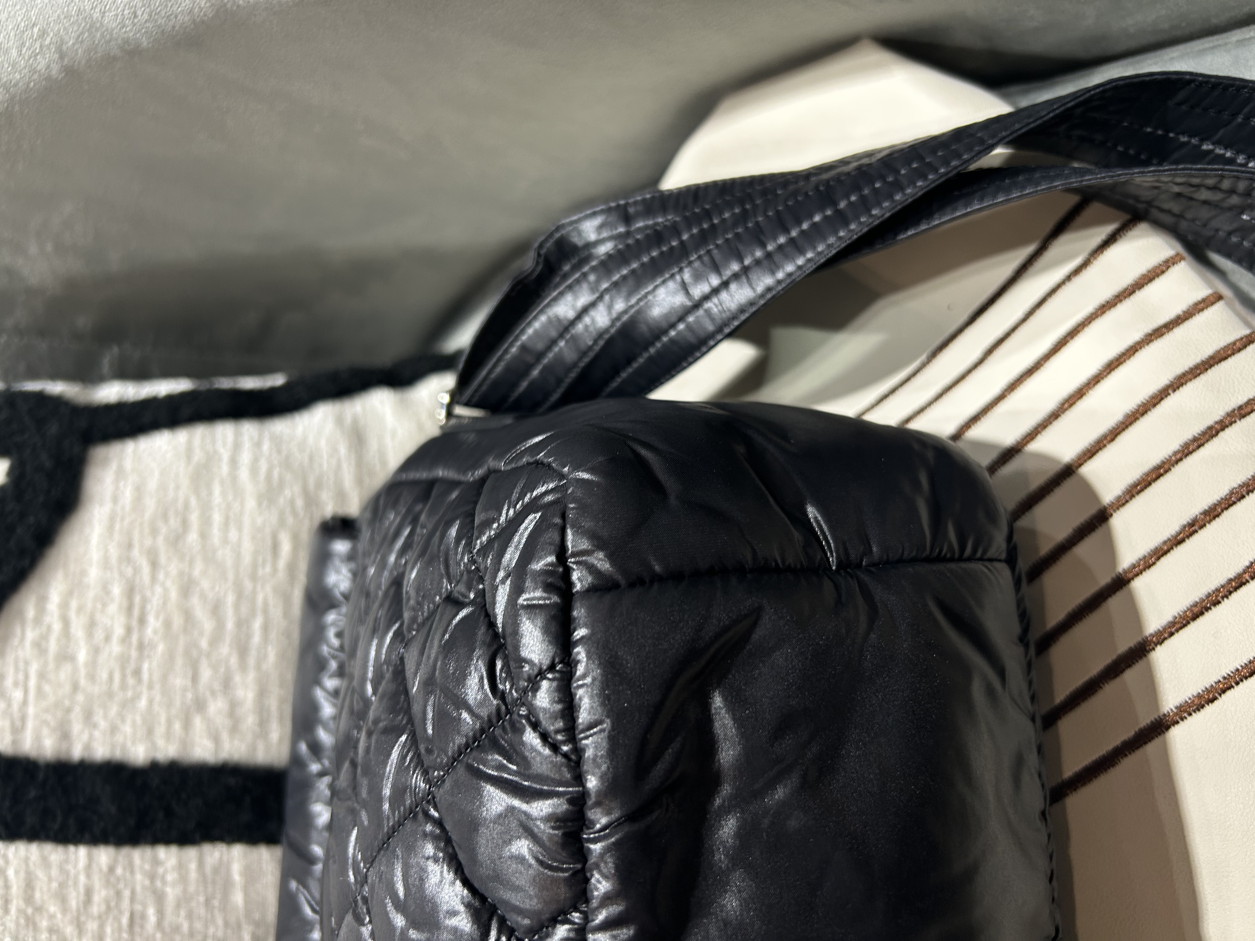 Chanel Coco Cocoon A48616 Crossbody Bag Black Nylon 100%Authentic, 98%new✅14Card