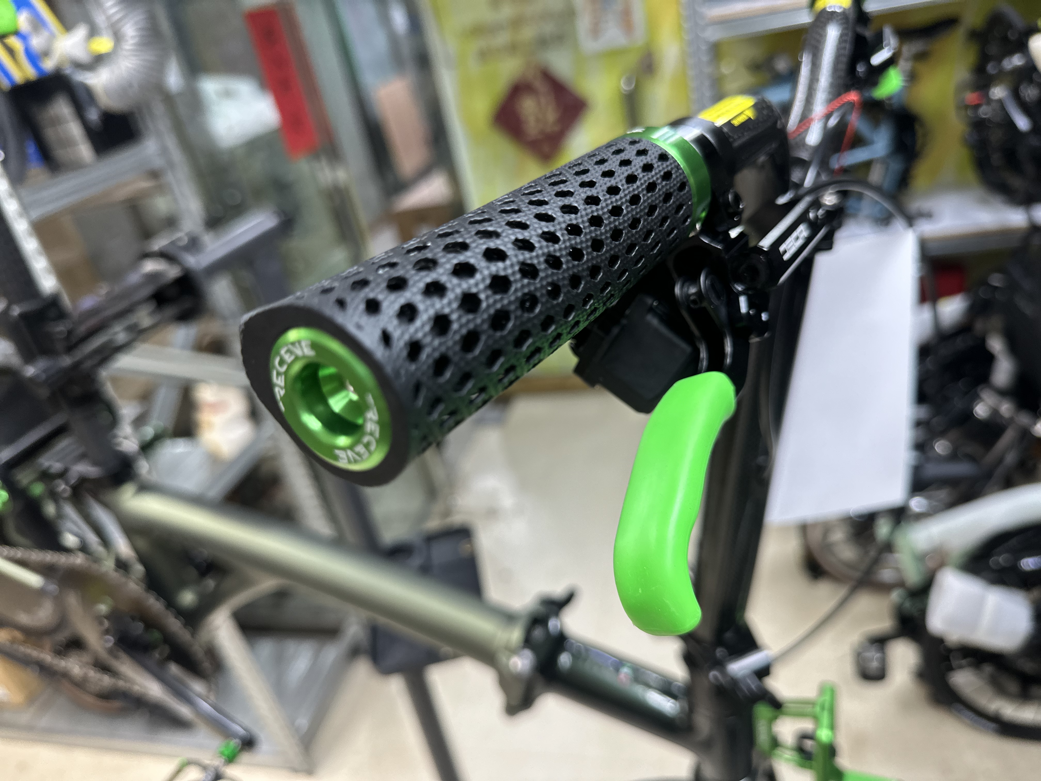Java Neo Jair  349 Carbon (綠綠)店長限定 
