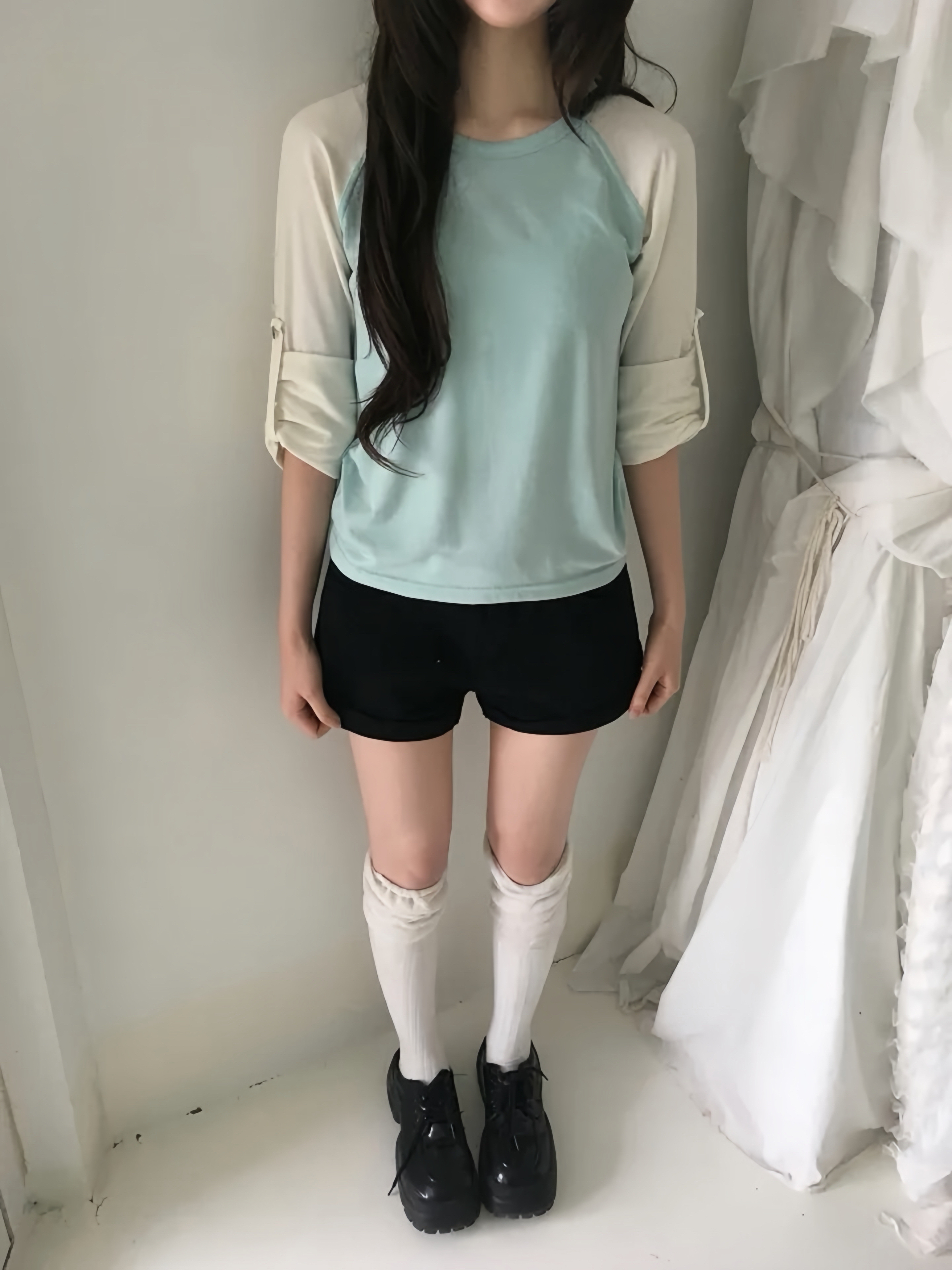 Roll-up Raglan Contrast Top