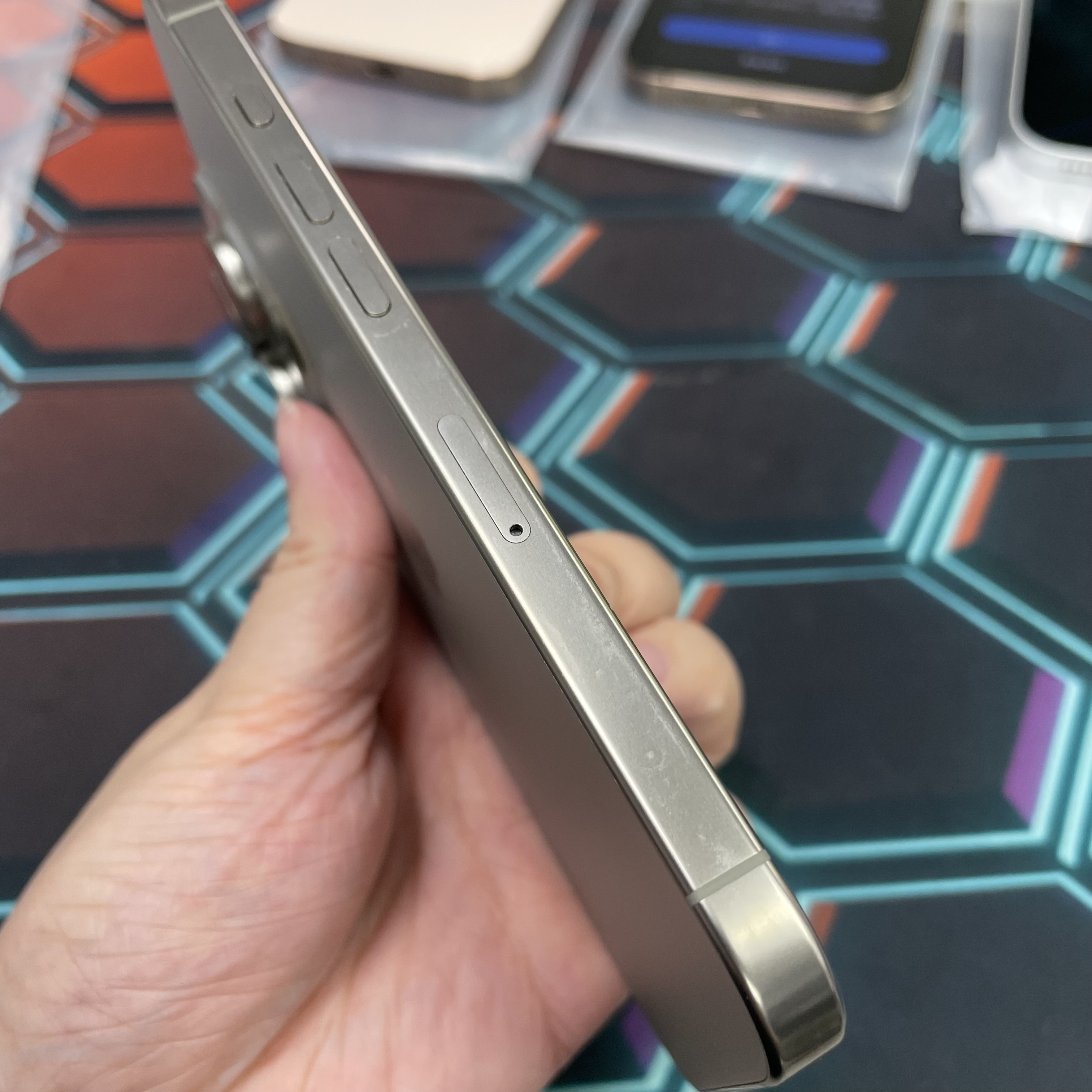 *8051 16 pro 完美機 256GB 電94 原色 gray