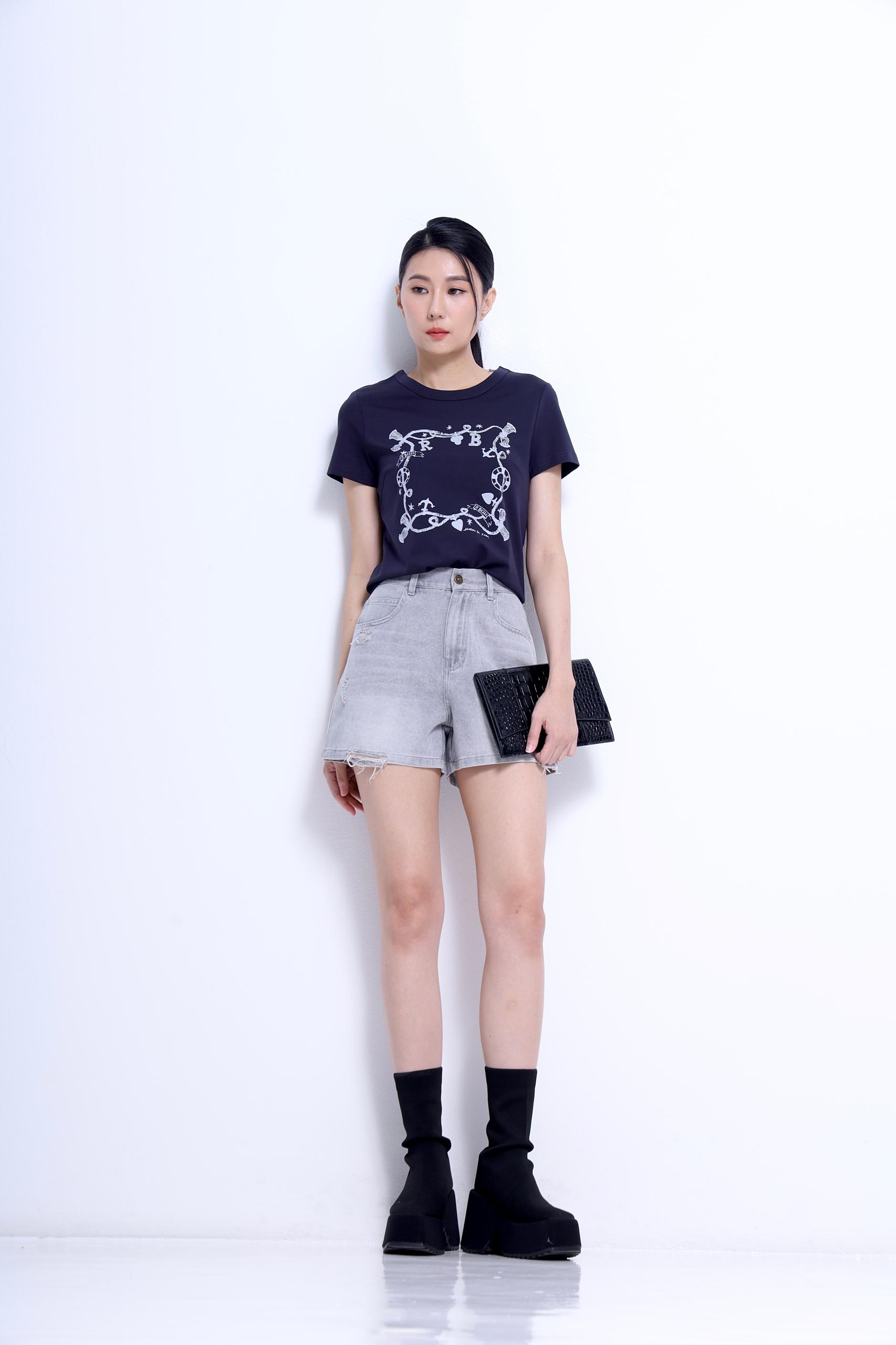 CB2767 PRINTED PATTERNED TEE TOP