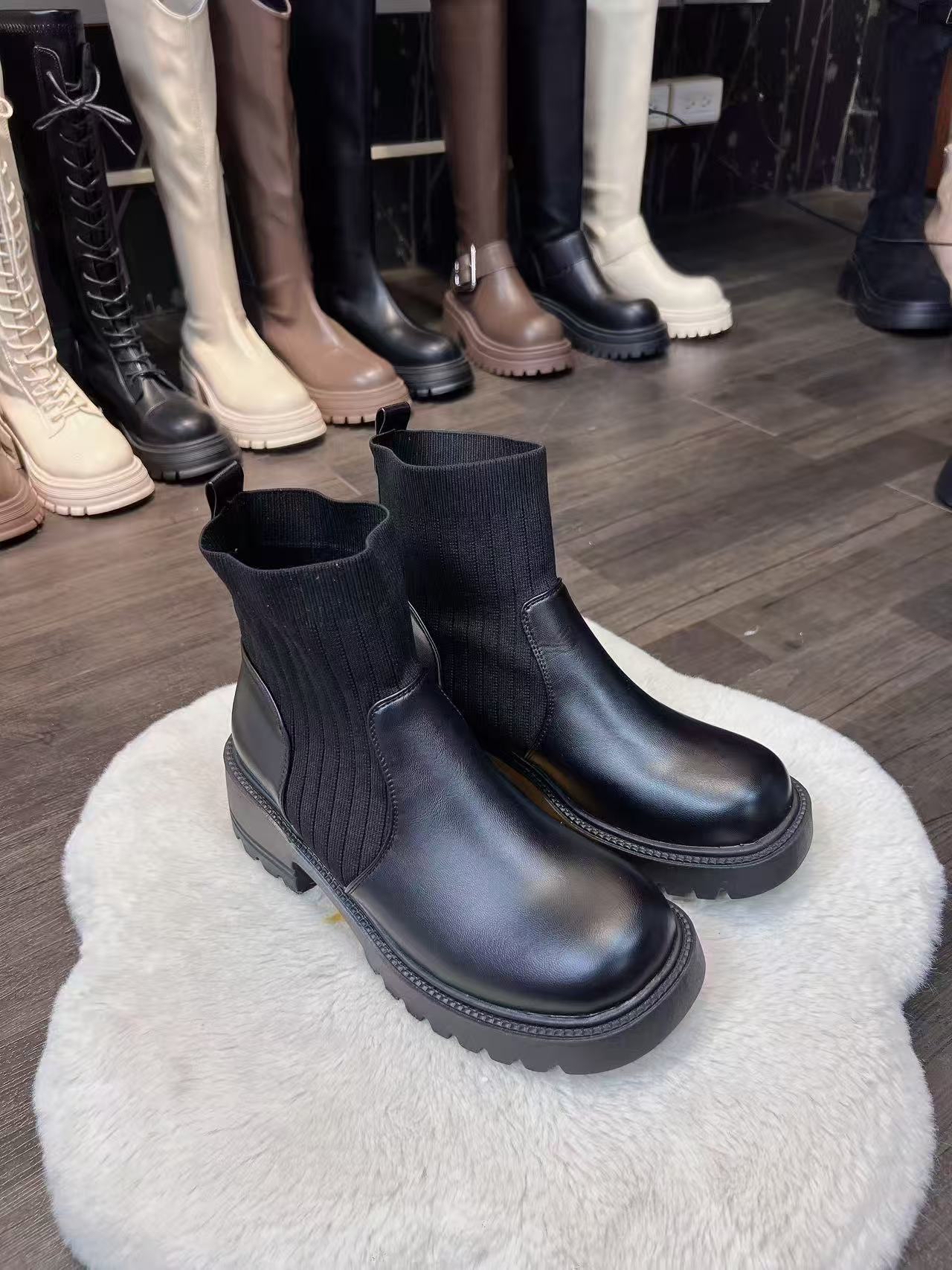 TA19 厚底增高马丁靴