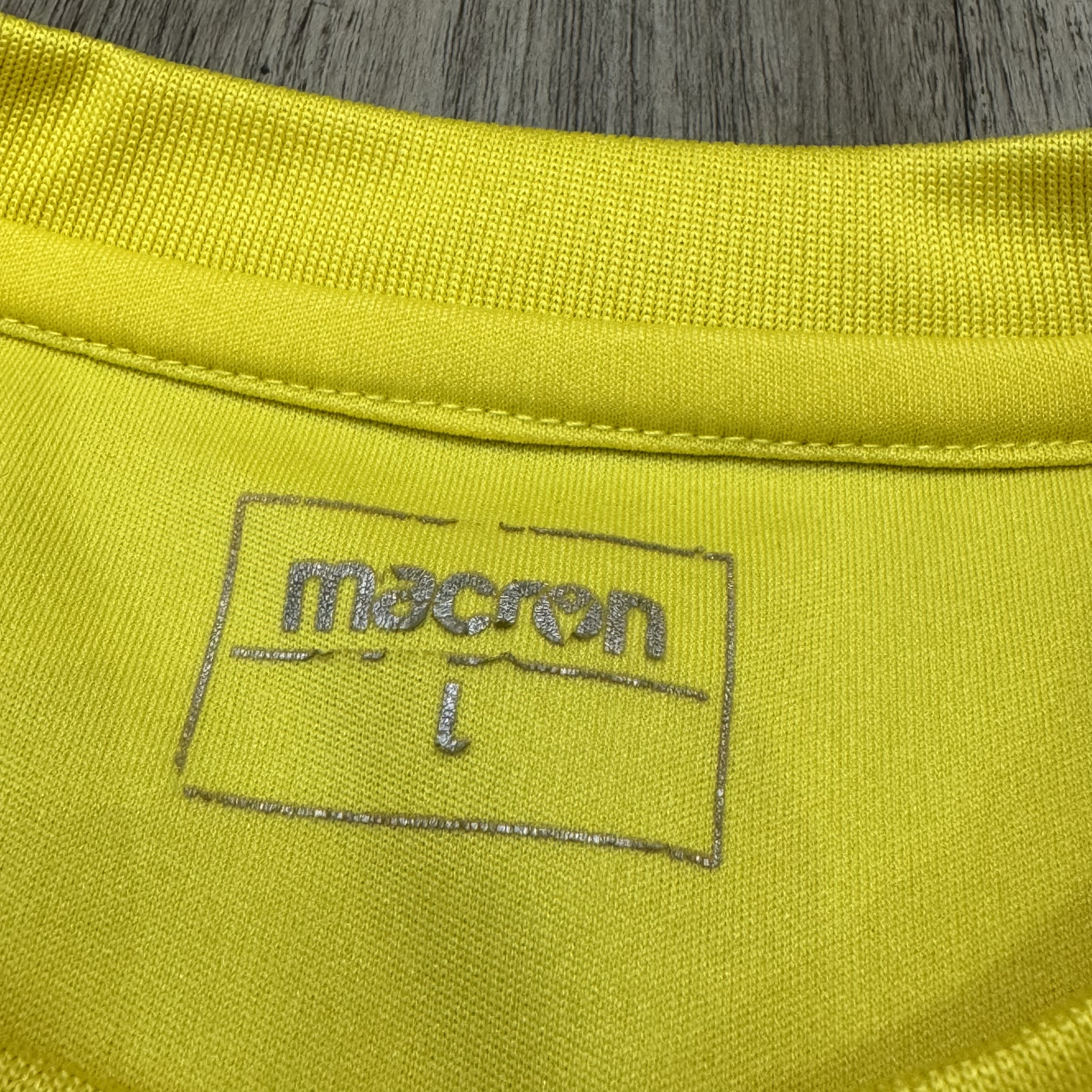 南區 Southern District player issued/worn training shirt