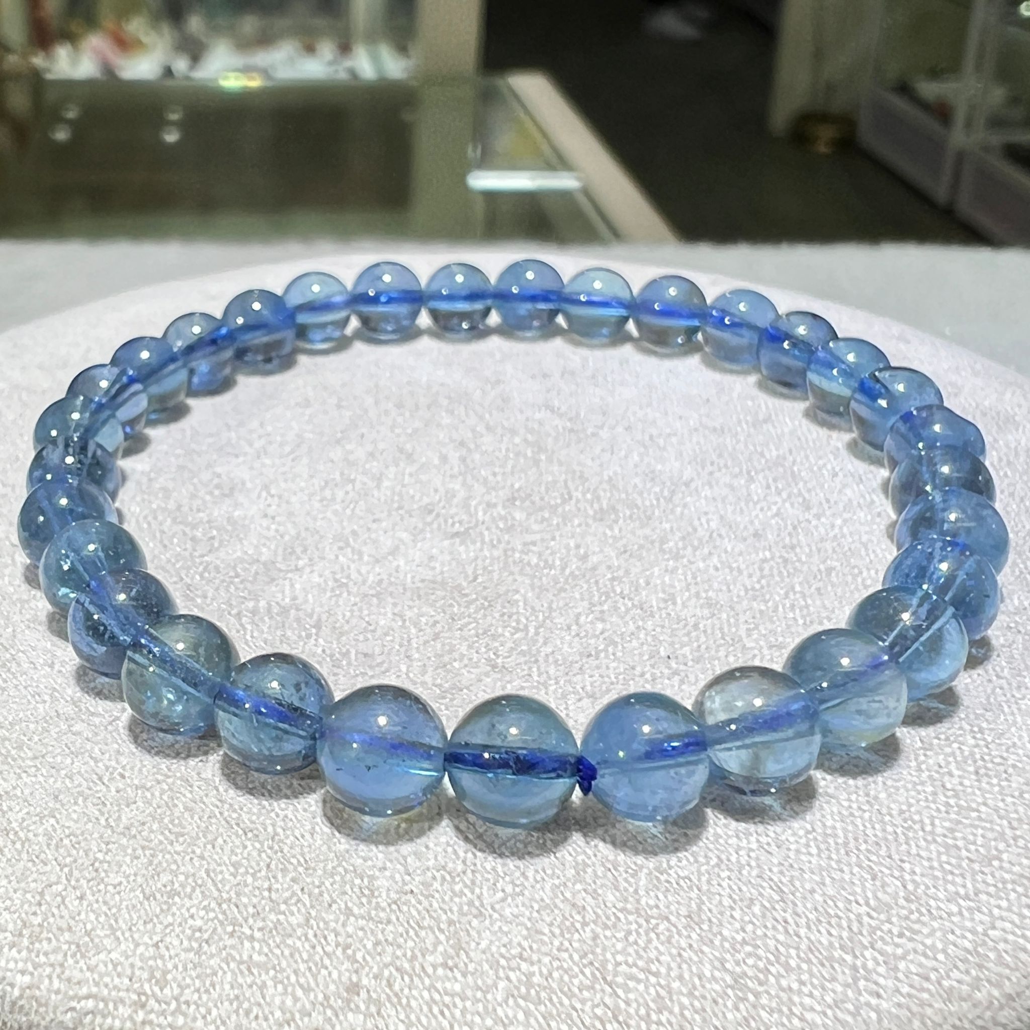 海藍寶手串 6 mm +/-